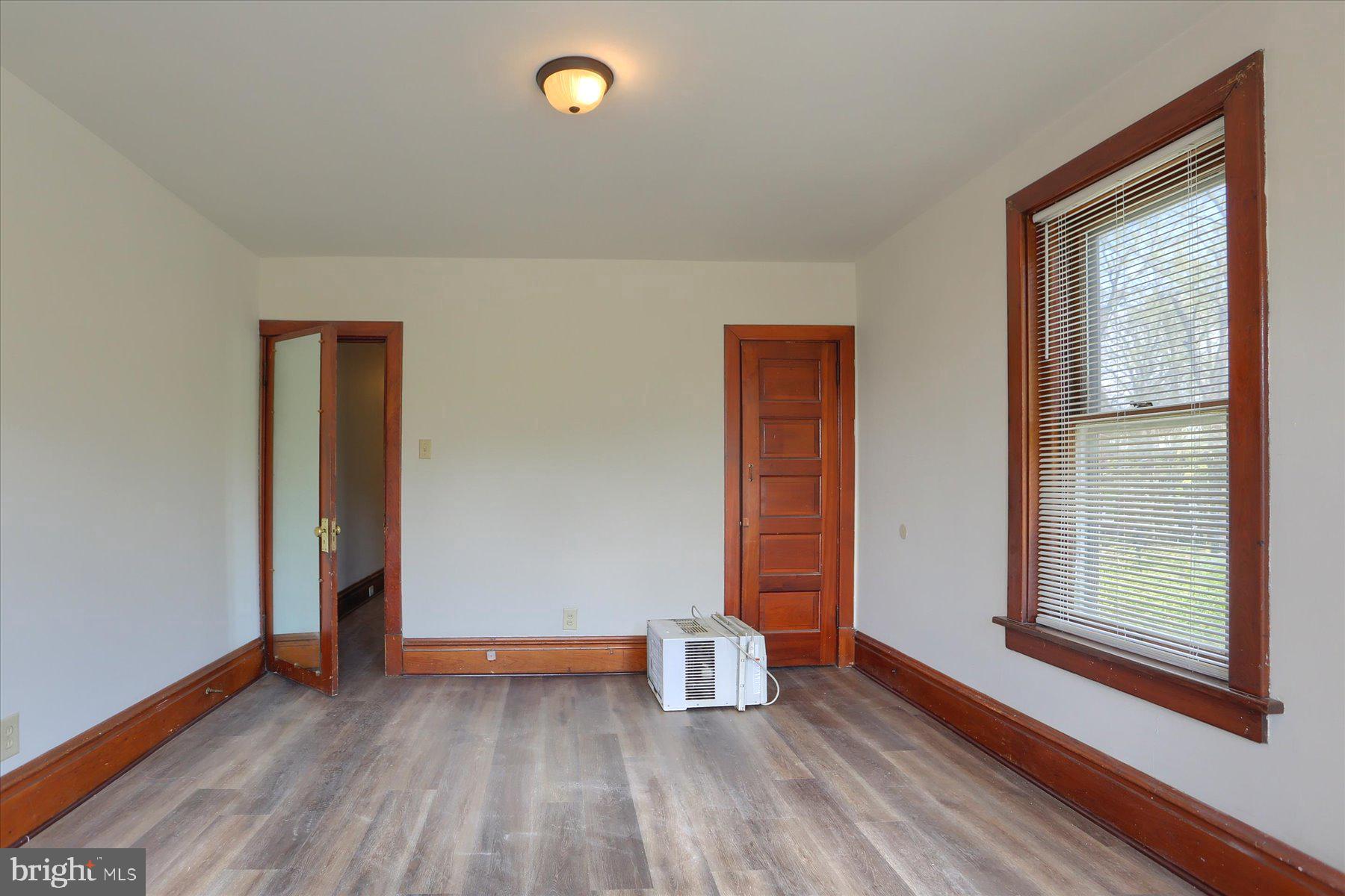 HARRISBURG CITY - Residential