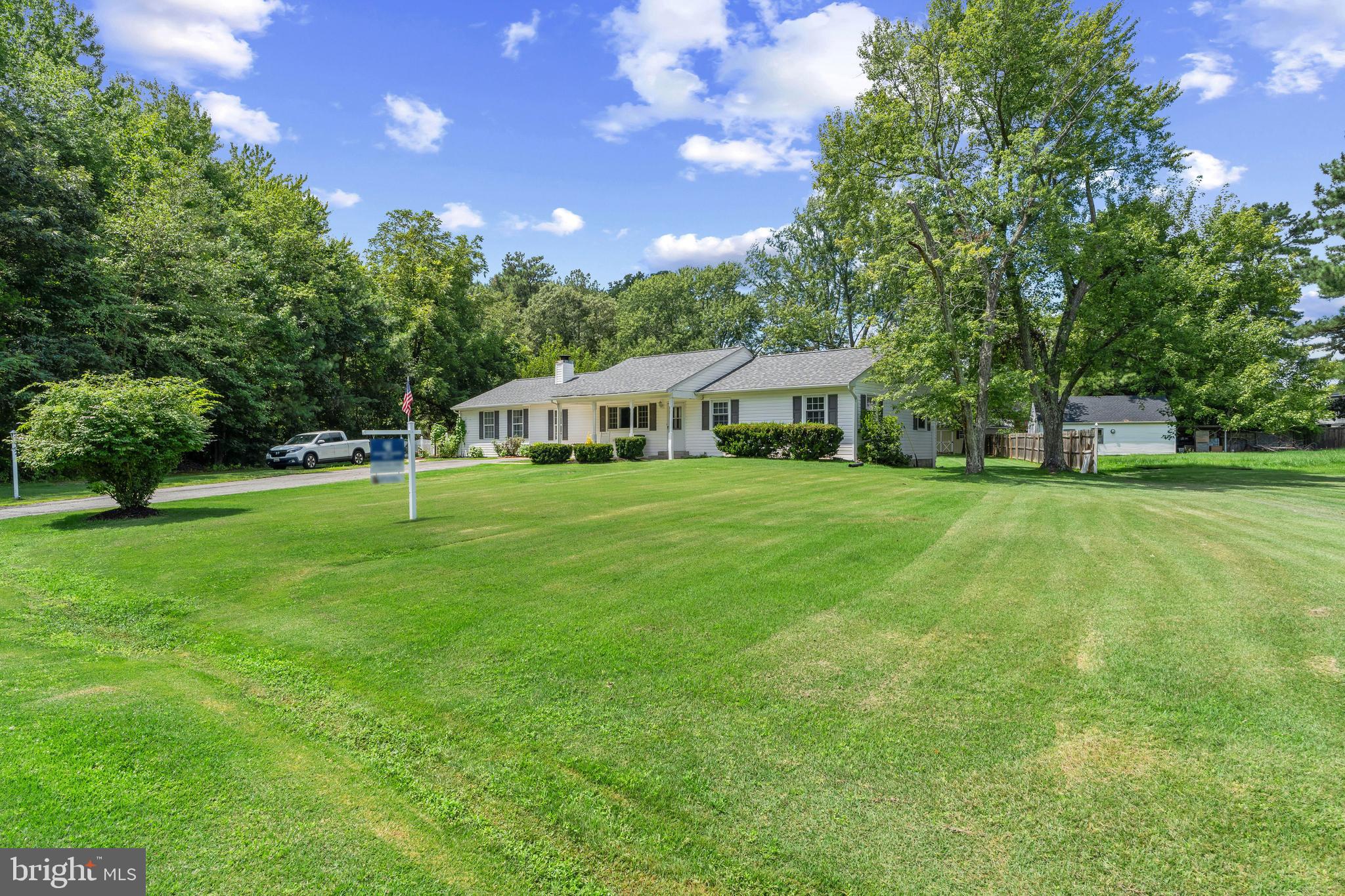 4915 QUADE CIRCLE