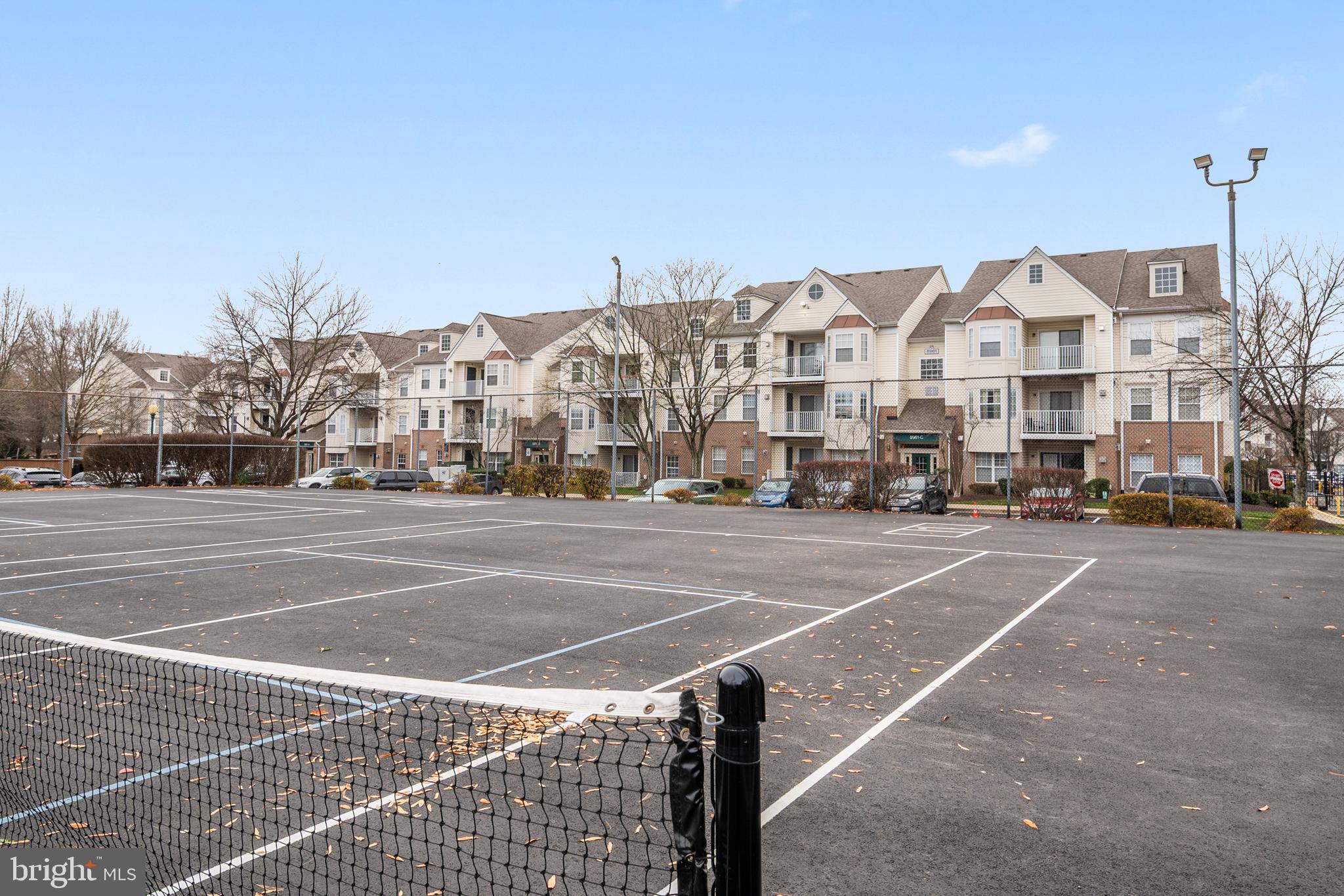 LARGO TOWN CENTER CONDOMINIUMS - Residential