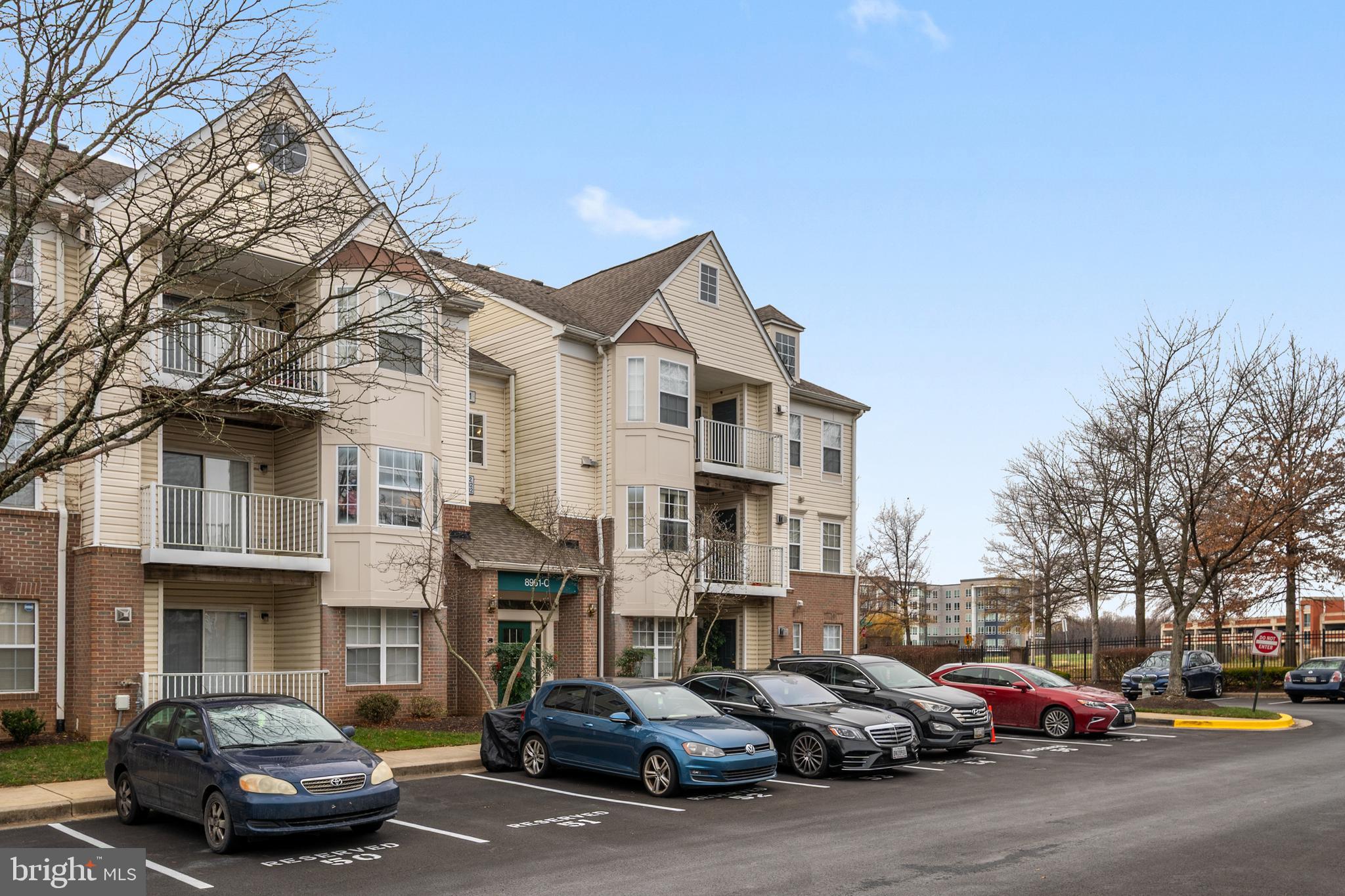 LARGO TOWN CENTER CONDOMINIUMS - Residential