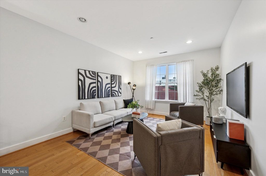Photo of 714 Bainbridge Street #9, PHILADELPHIA, PA 19147 (MLS # PAPH2543212)