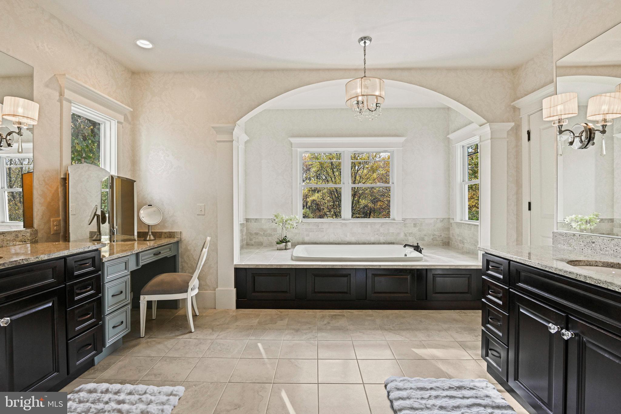 VIENNA WOODS - Residential