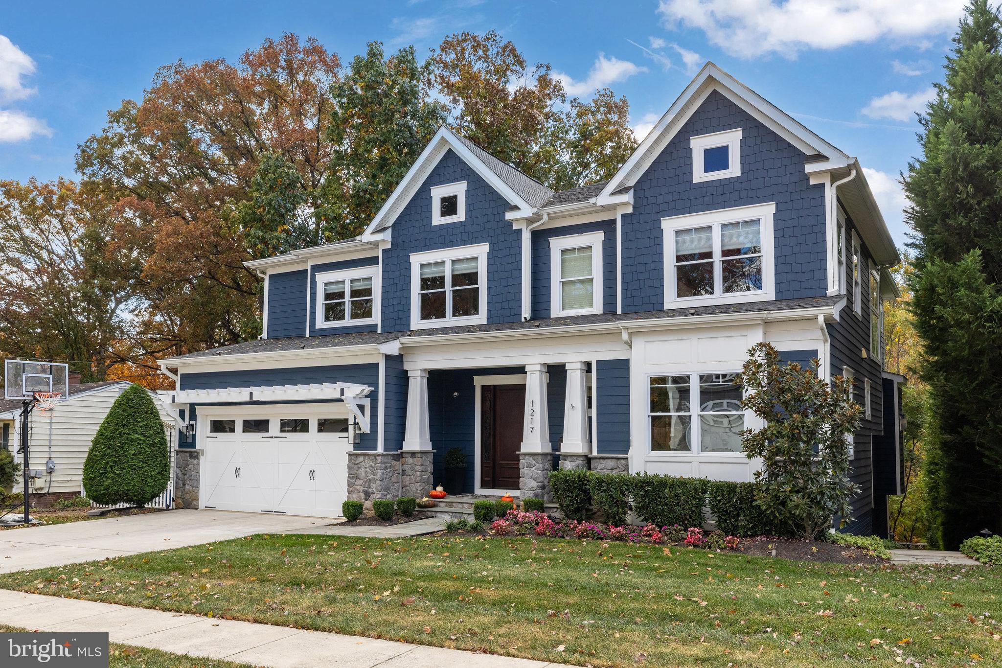 VIENNA WOODS - Residential