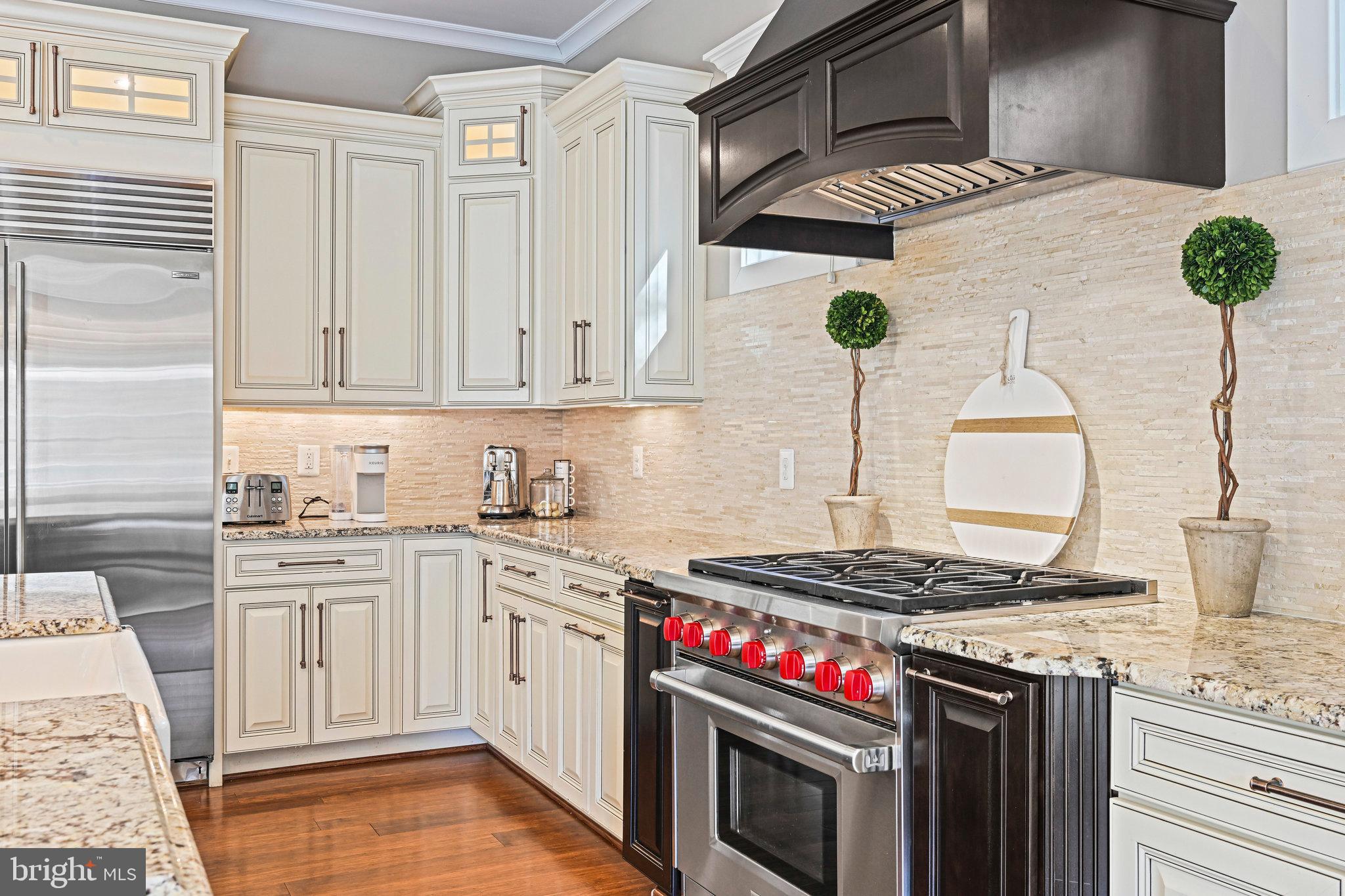 VIENNA WOODS - Residential