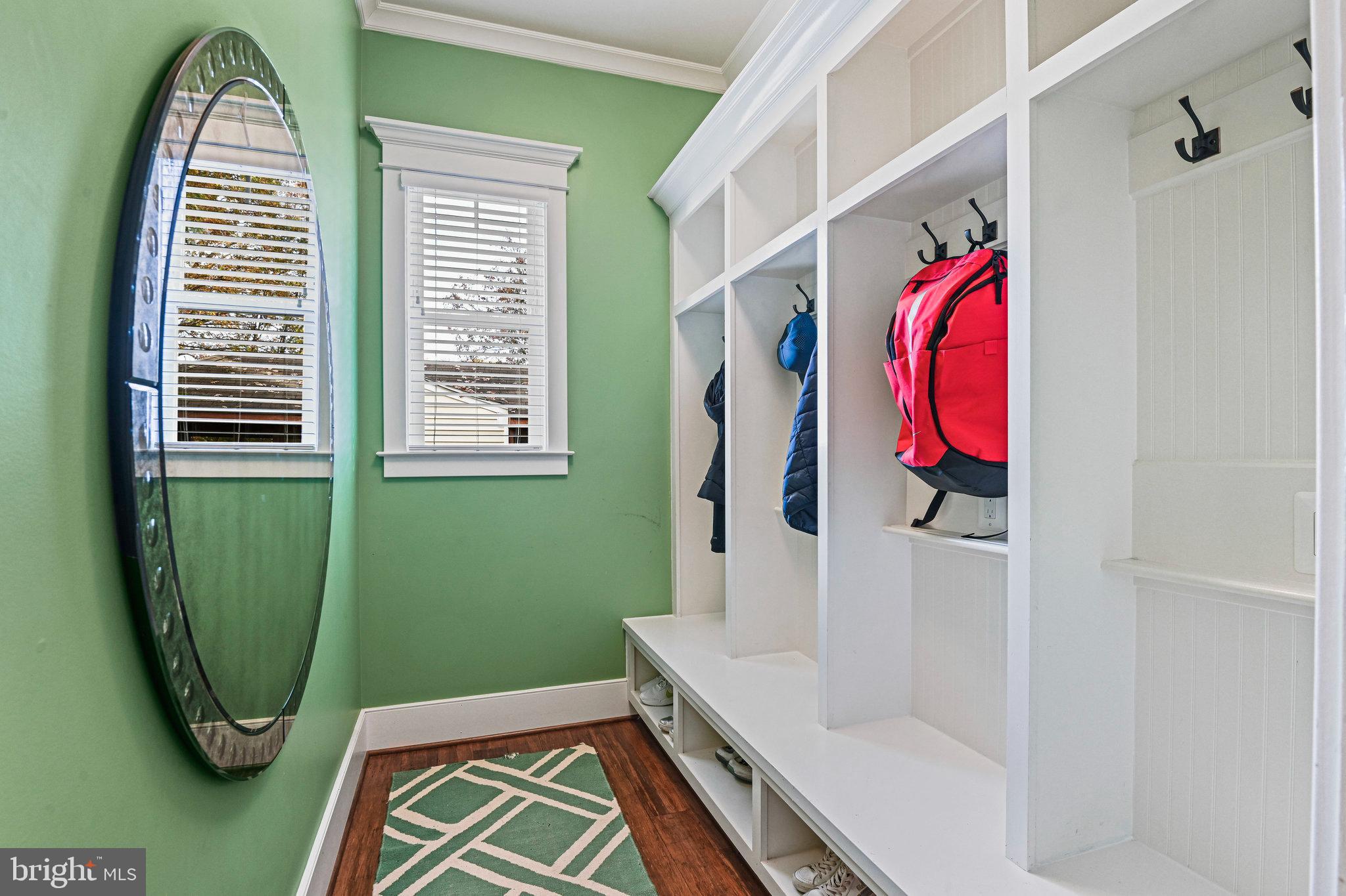 VIENNA WOODS - Residential