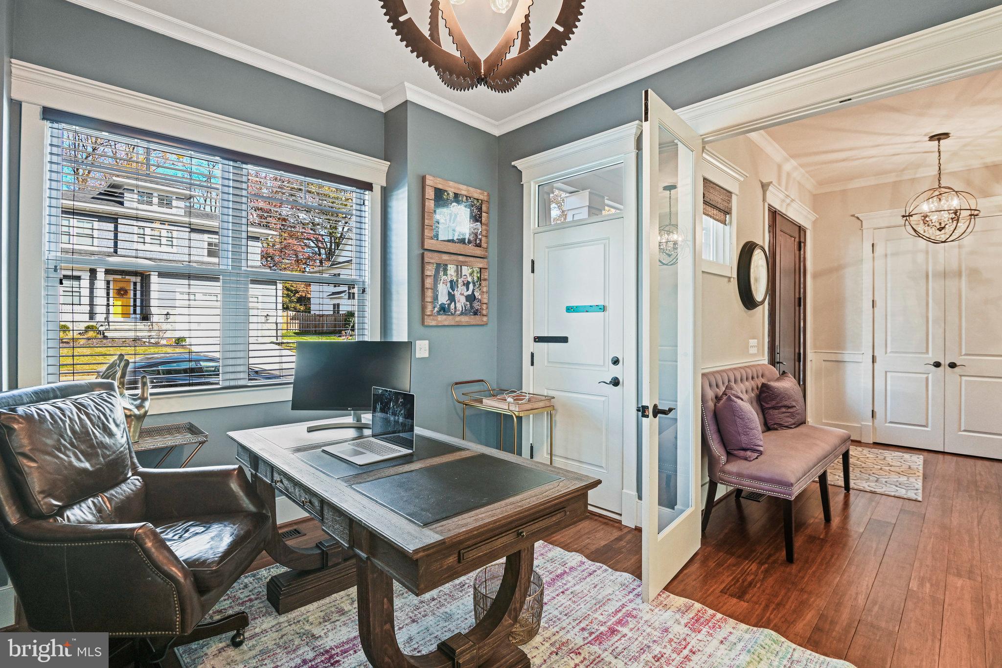 VIENNA WOODS - Residential