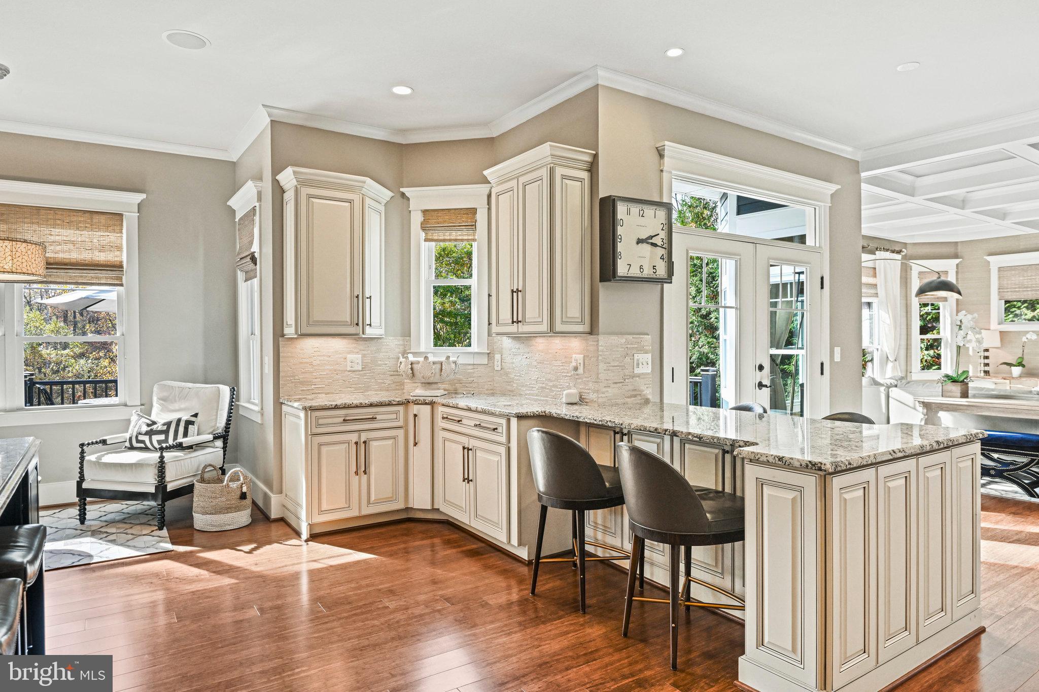 VIENNA WOODS - Residential