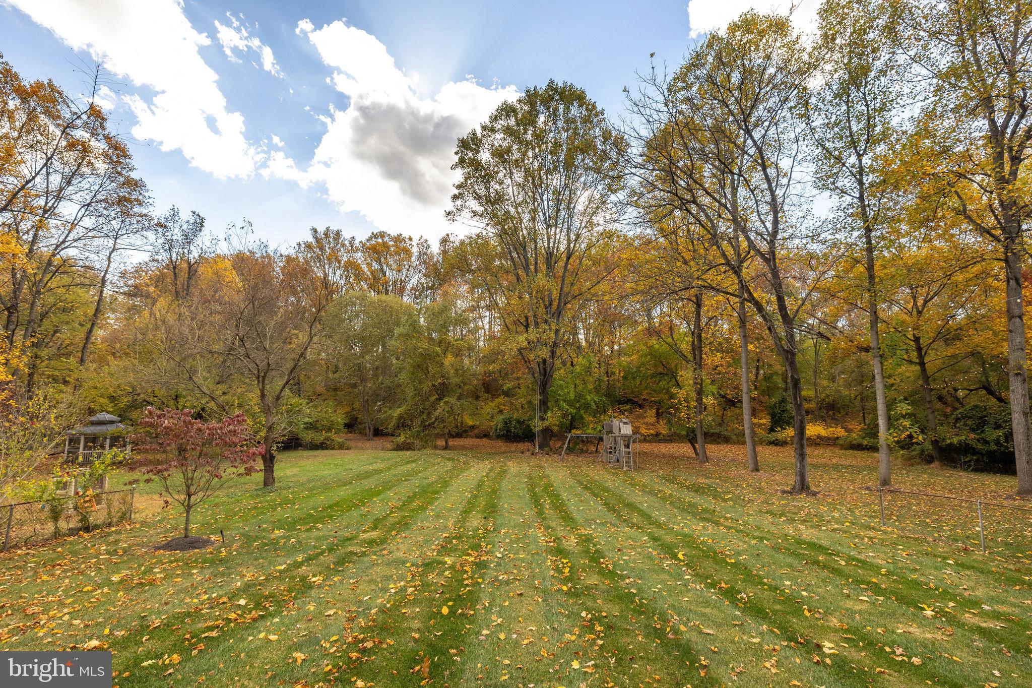 VIENNA WOODS - Residential