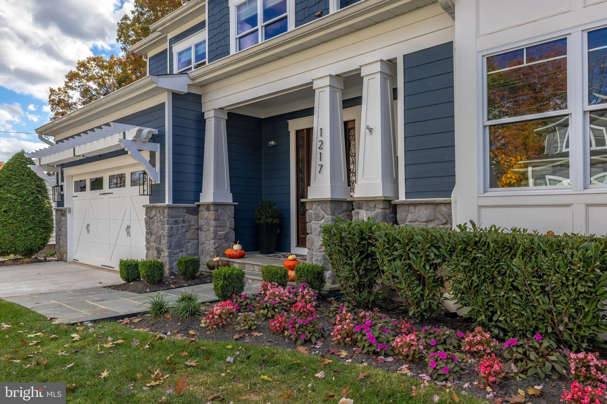 VIENNA WOODS - Residential