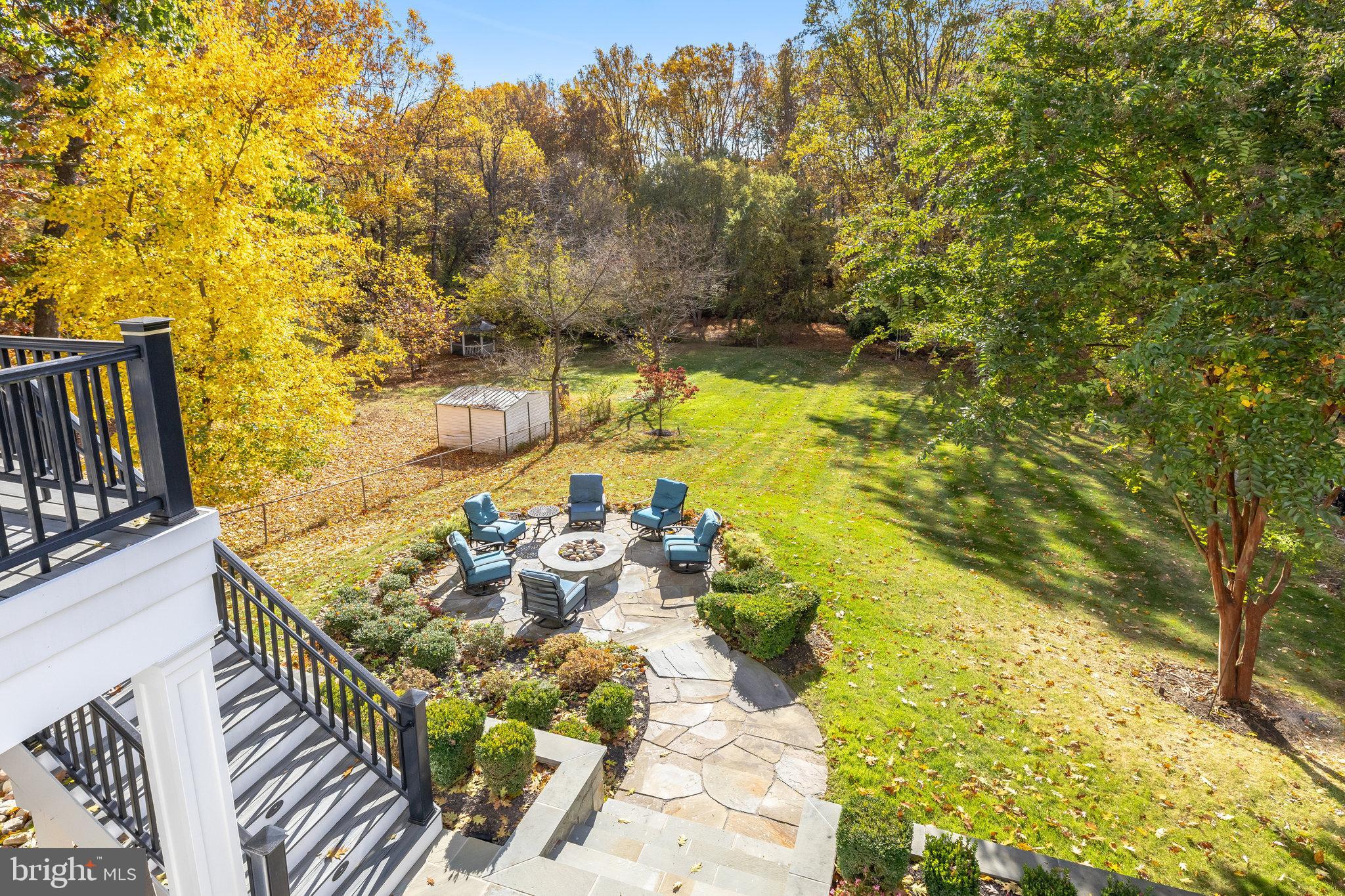 VIENNA WOODS - Residential