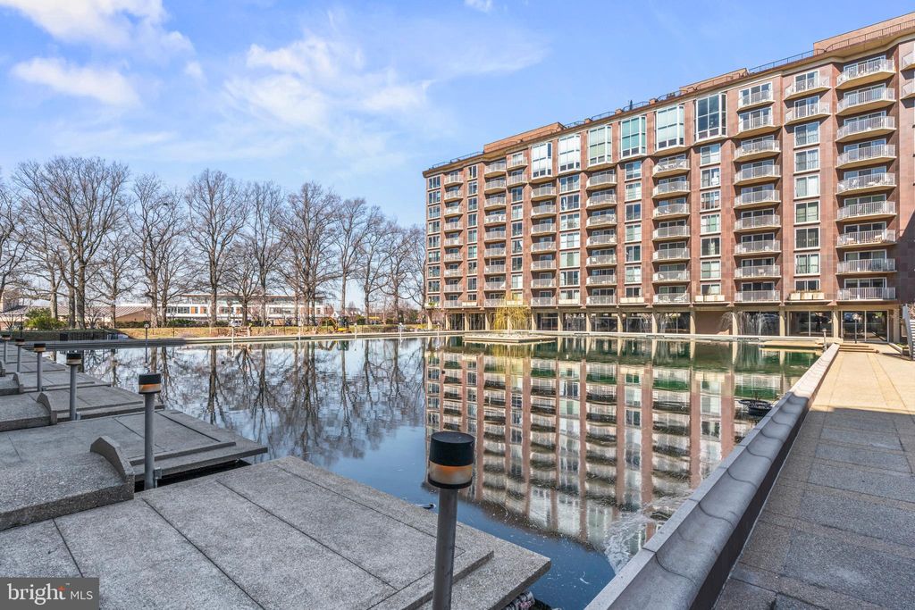 Photo of 510 N Street SW #N134, WASHINGTON, DC 20024 (MLS # DCDC2248118)