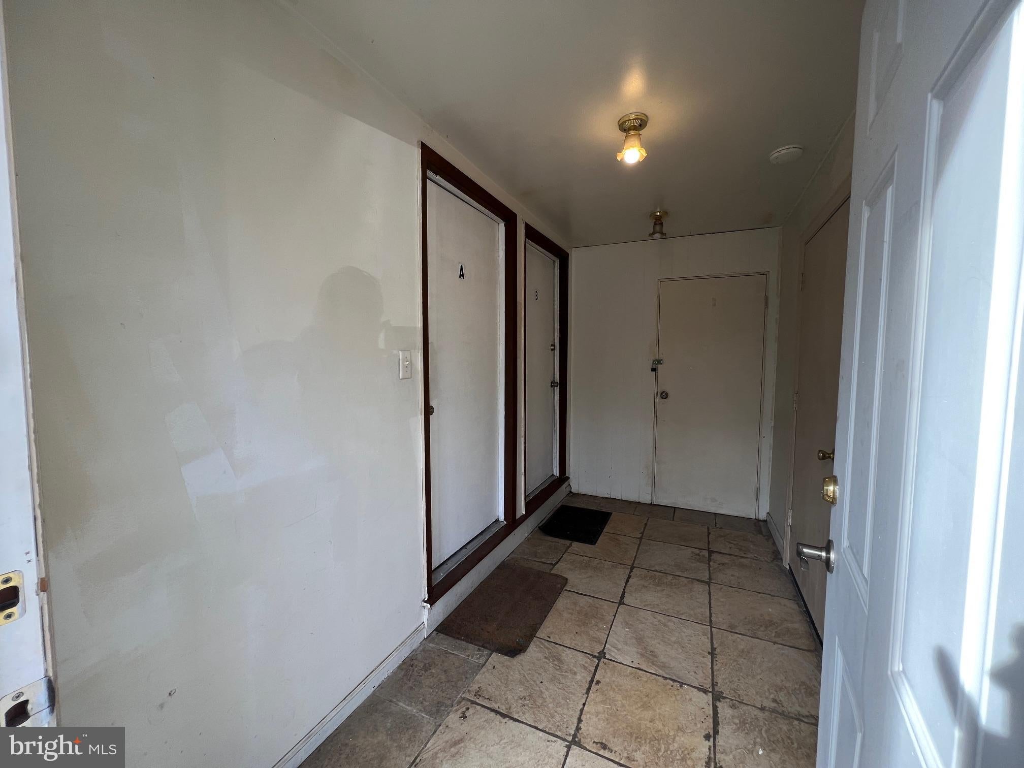 785 JARVIS ROAD B