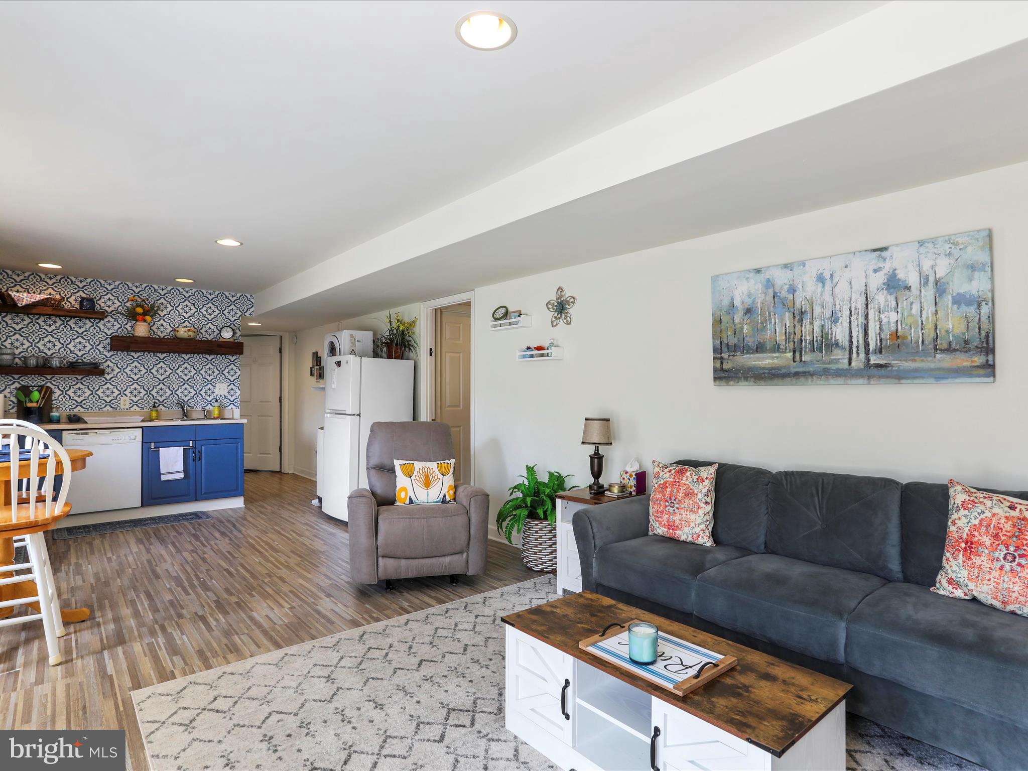 DEMORY FARM - Residential