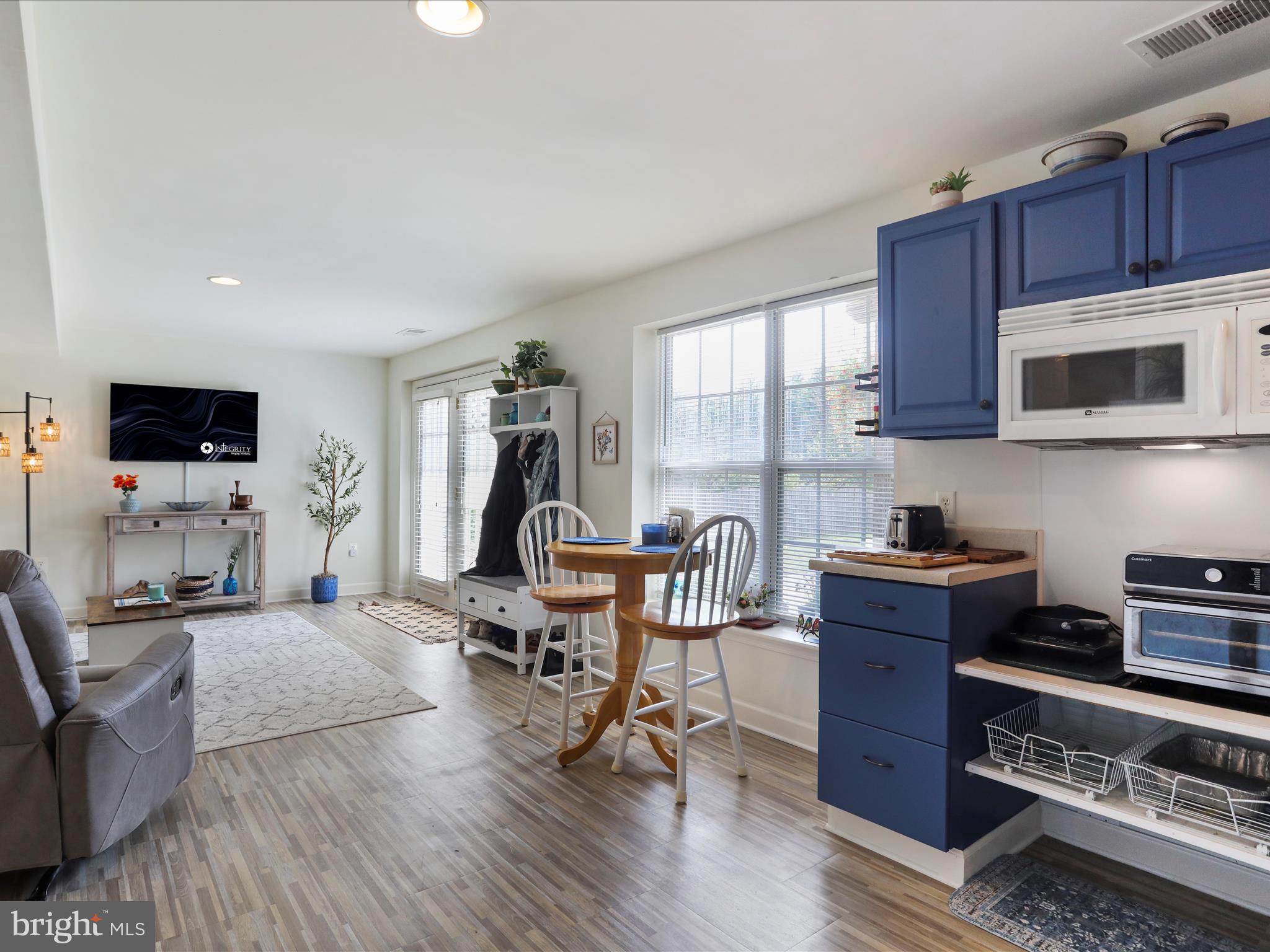 DEMORY FARM - Residential