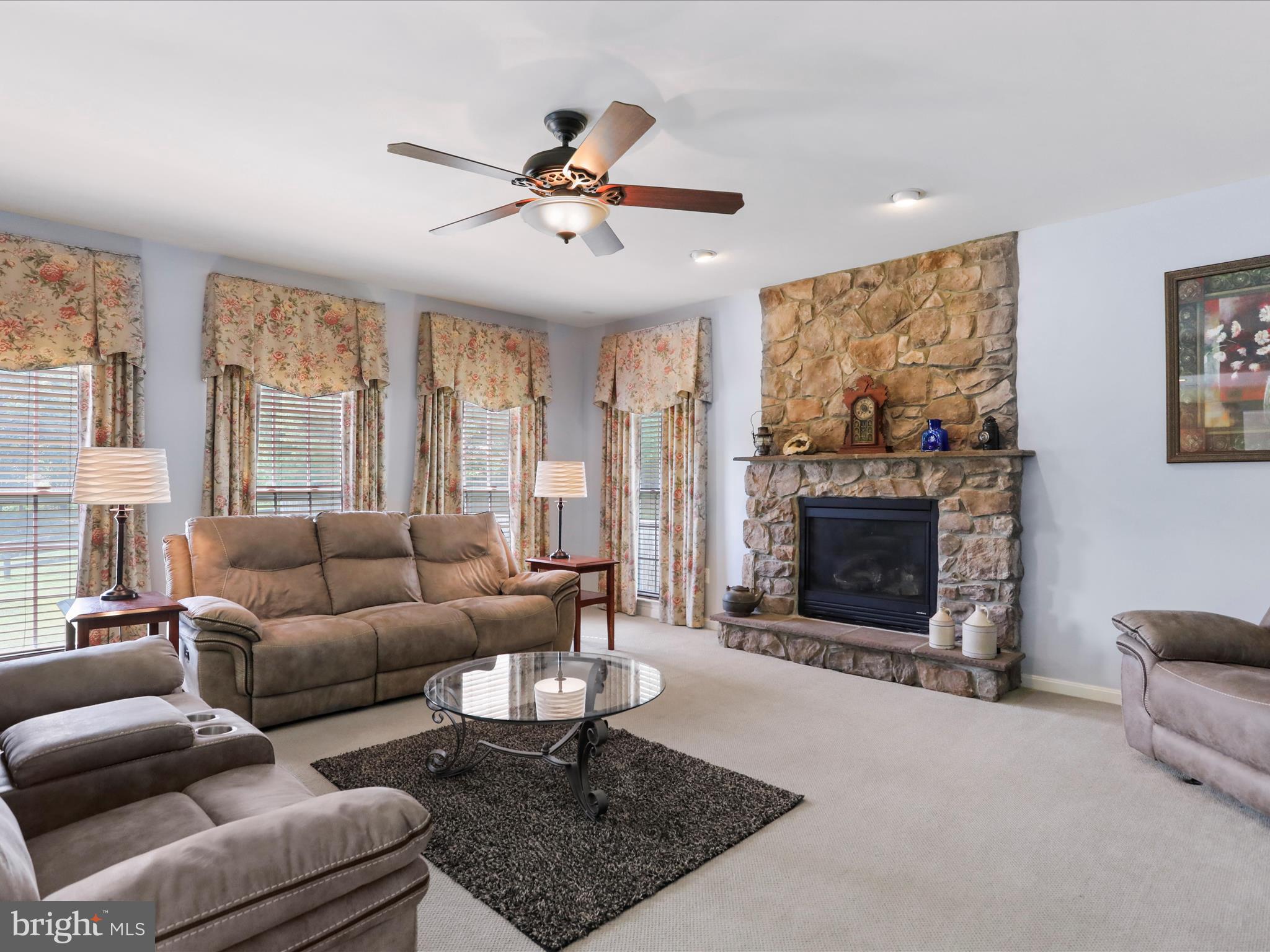 DEMORY FARM - Residential