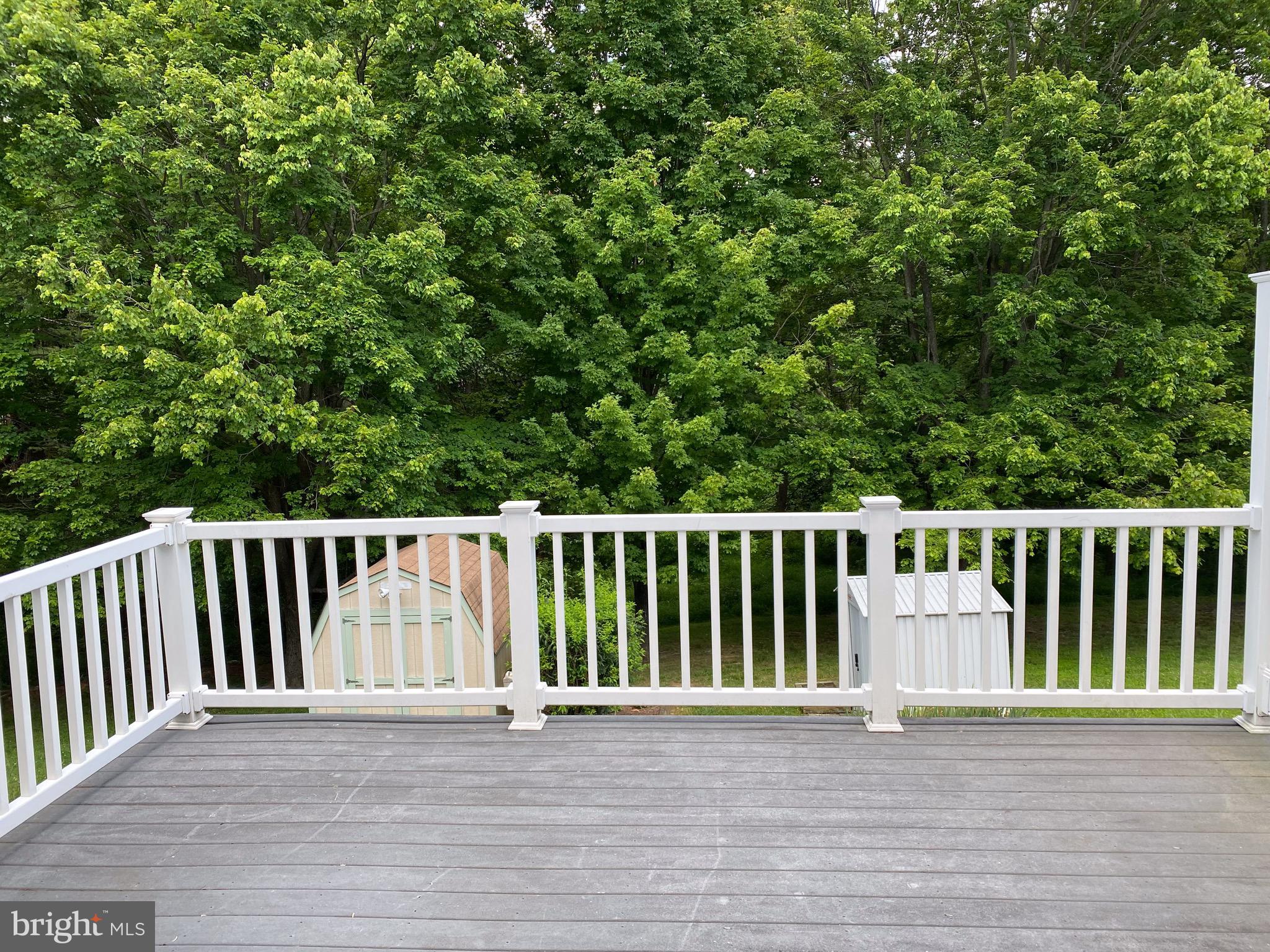 FLOWER HILL - Residential