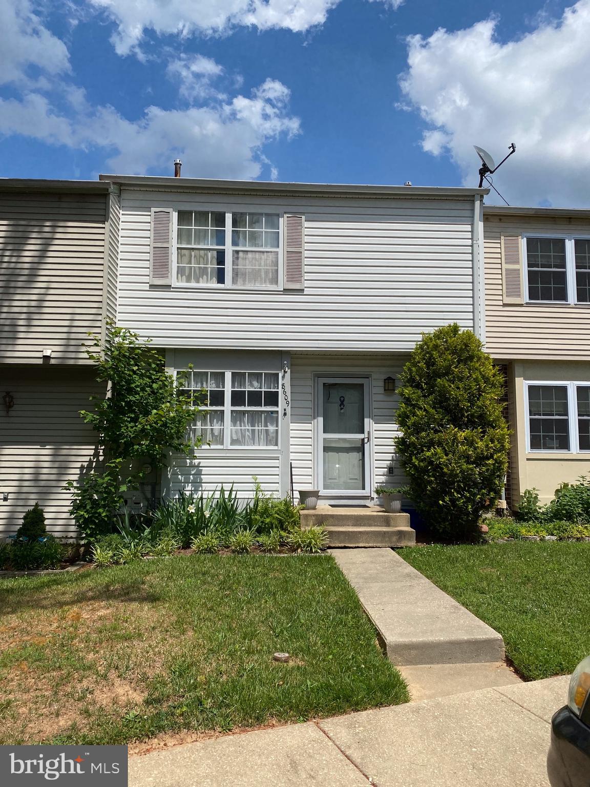 FLOWER HILL - Residential