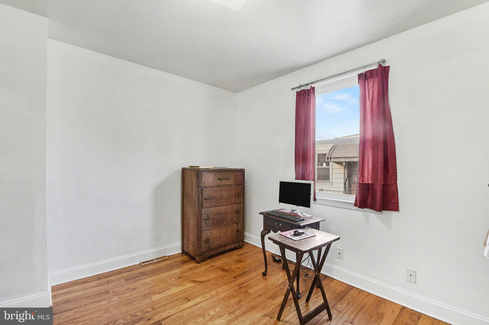 SMITH AVENUE - Residential