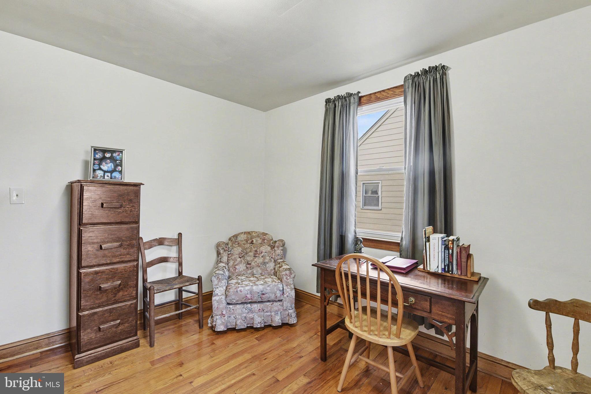 SMITH AVENUE - Residential