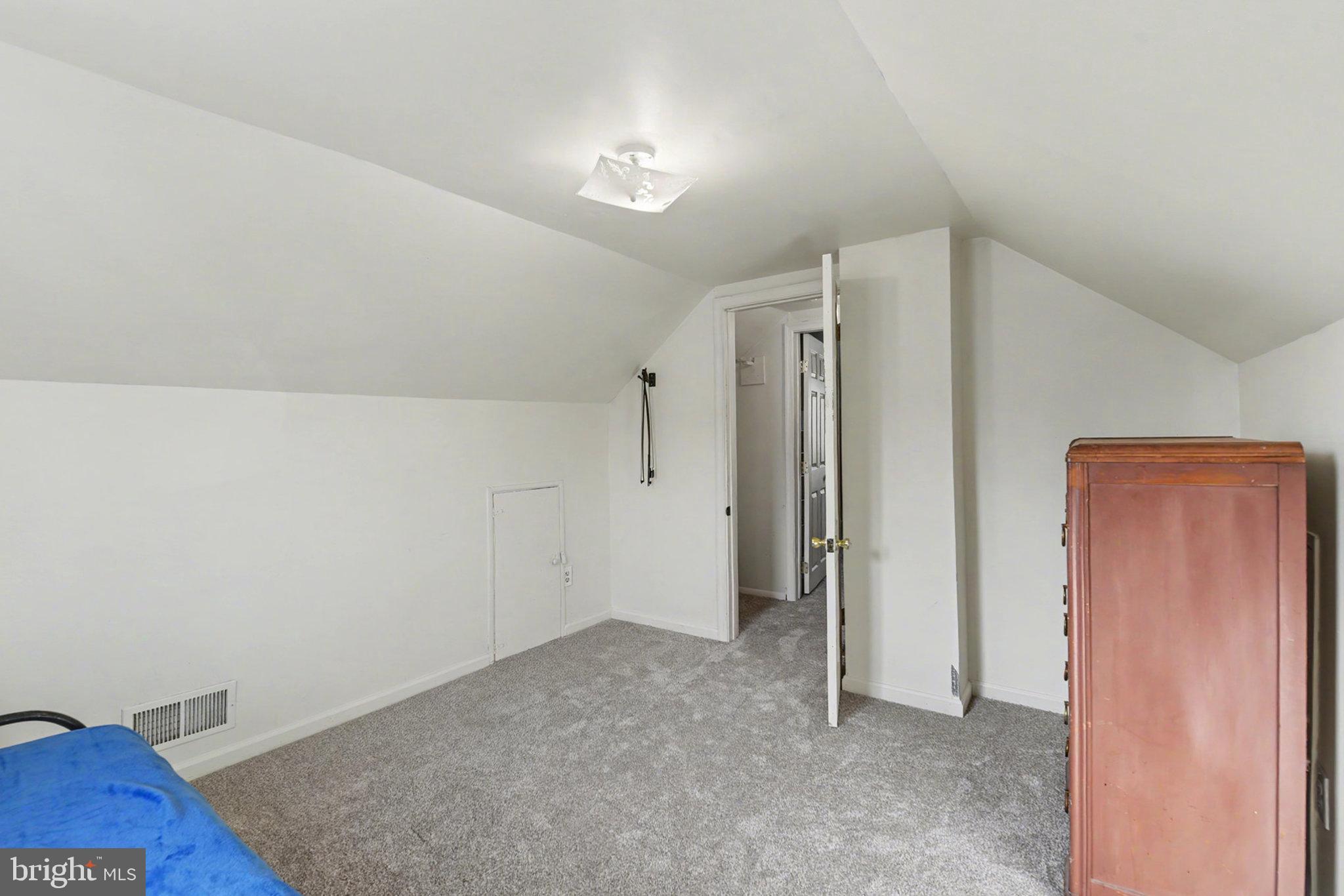 SMITH AVENUE - Residential