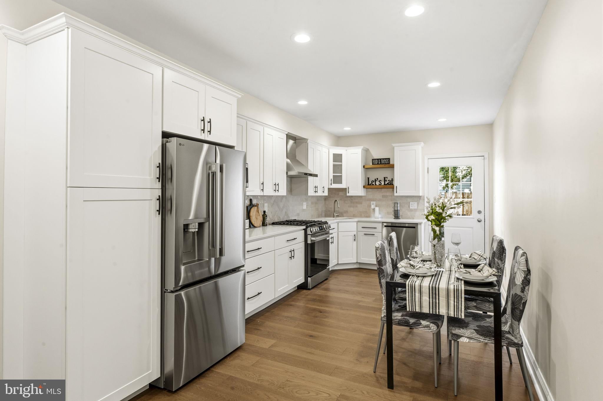 8 W FORT AVENUE