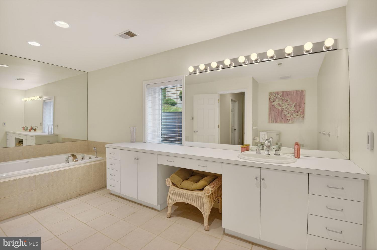 CHARRED OAK ESTATES - Residential
