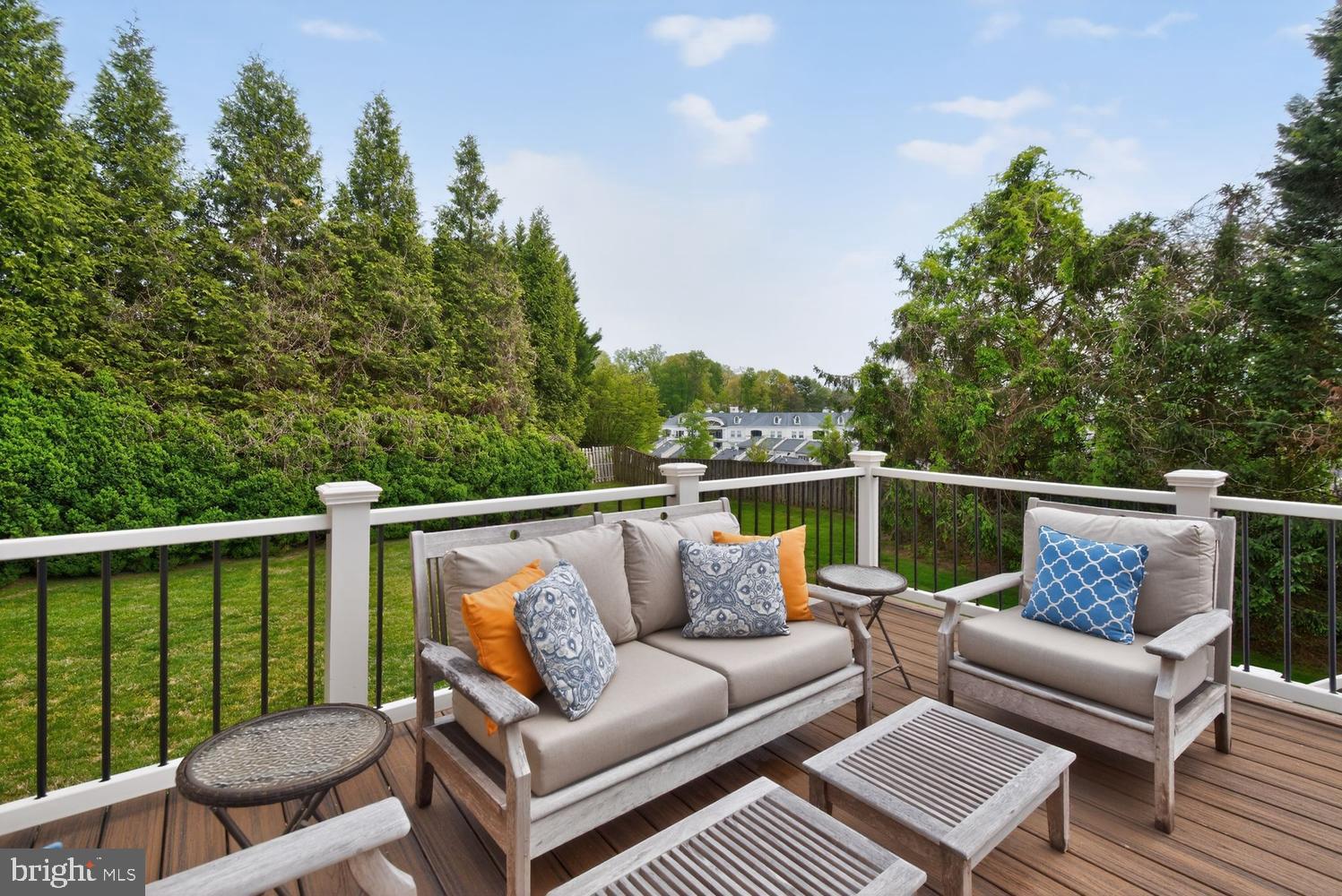 CHARRED OAK ESTATES - Residential