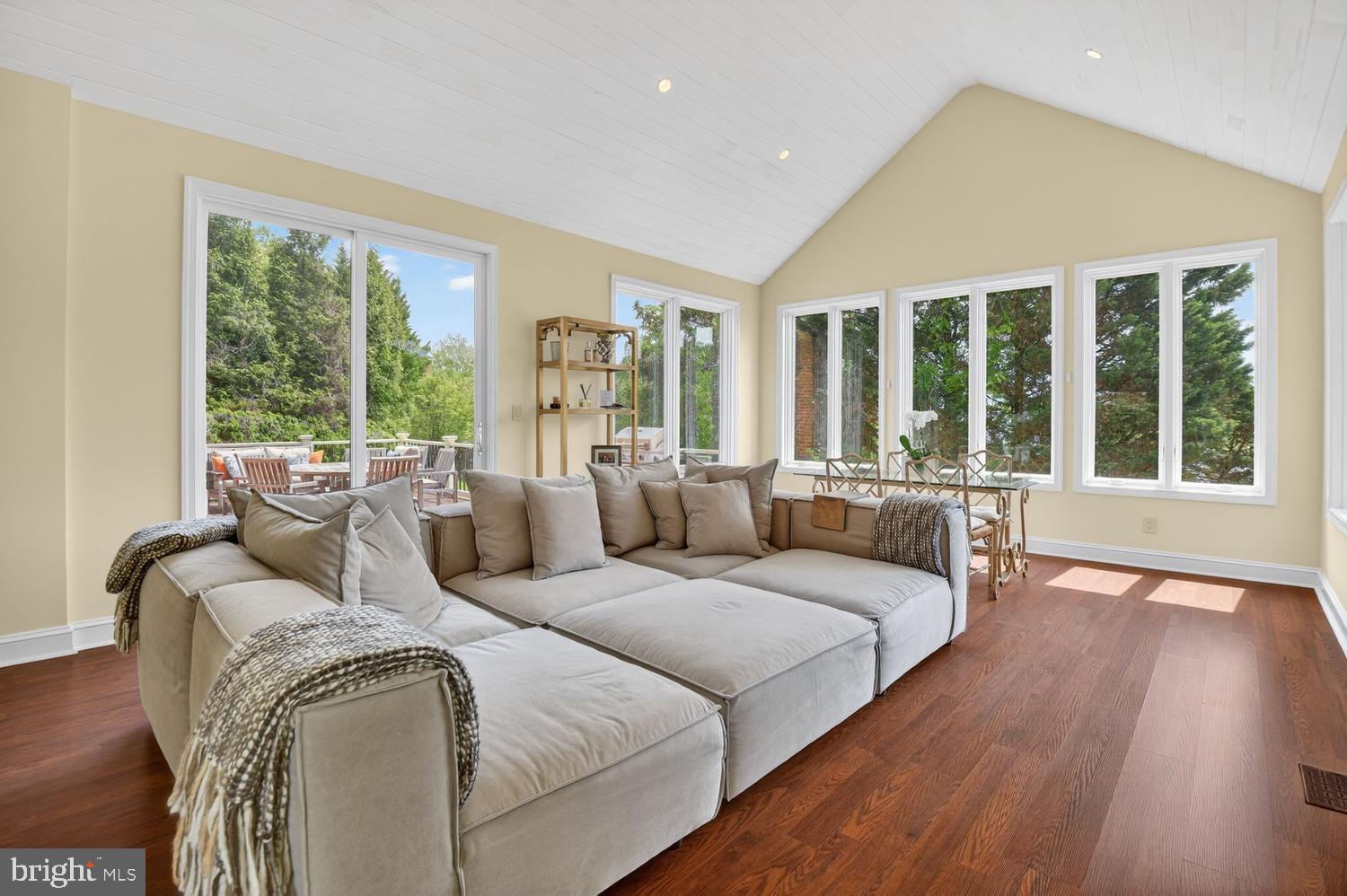 CHARRED OAK ESTATES - Residential