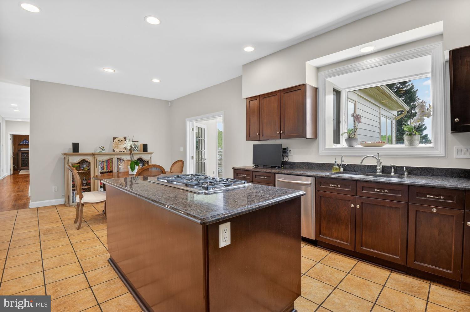 CHARRED OAK ESTATES - Residential