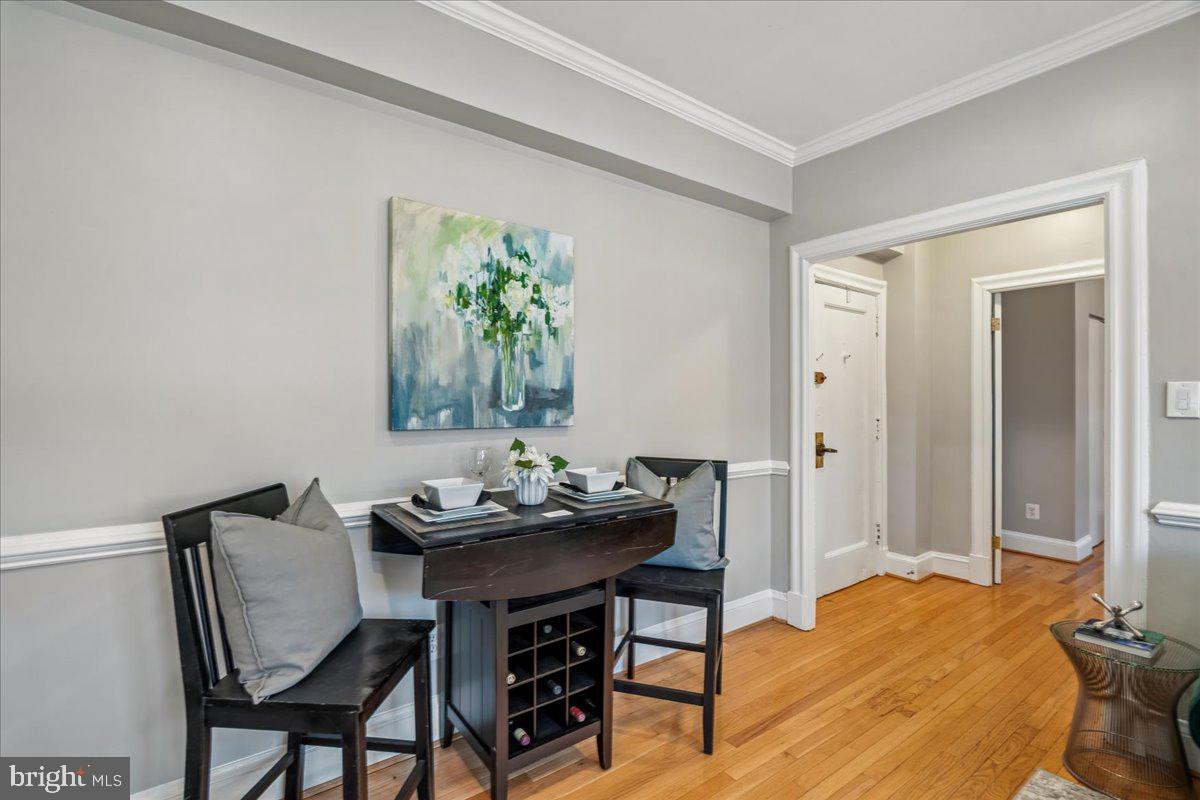 3010 WISCONSIN AVENUE NW 209