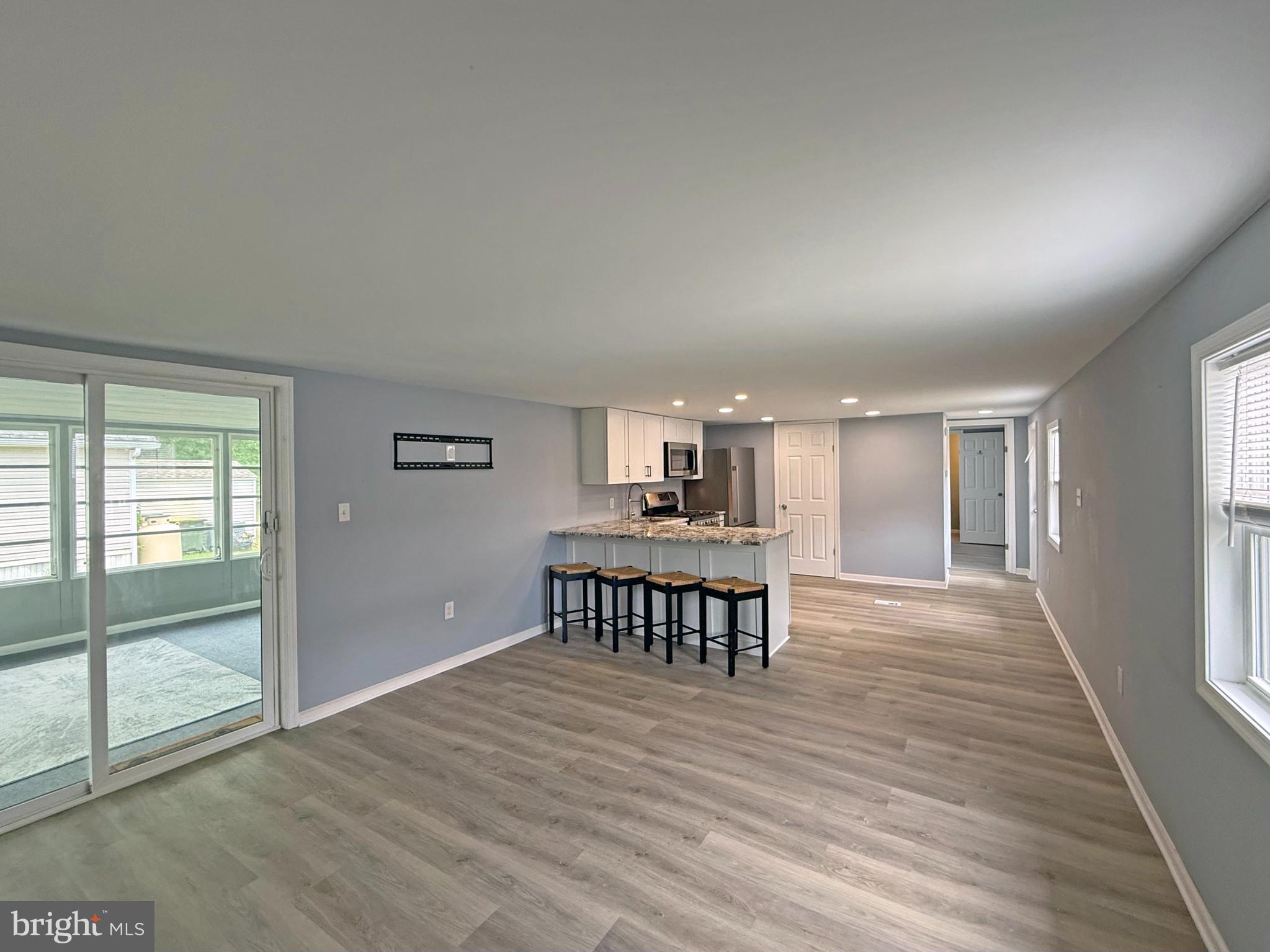 21695 F STREET F-40