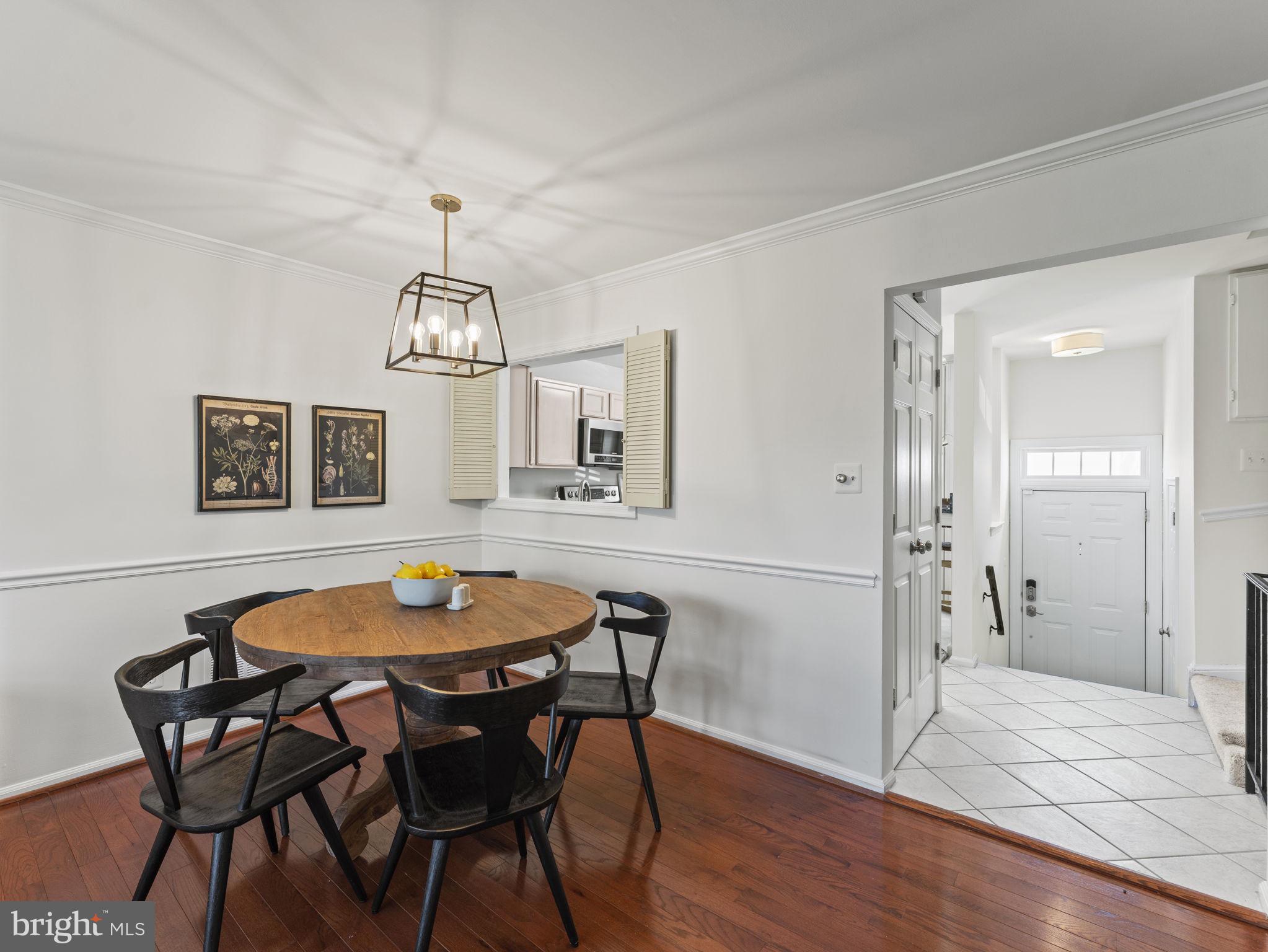 DUNN LORING VILLAGE - Residential