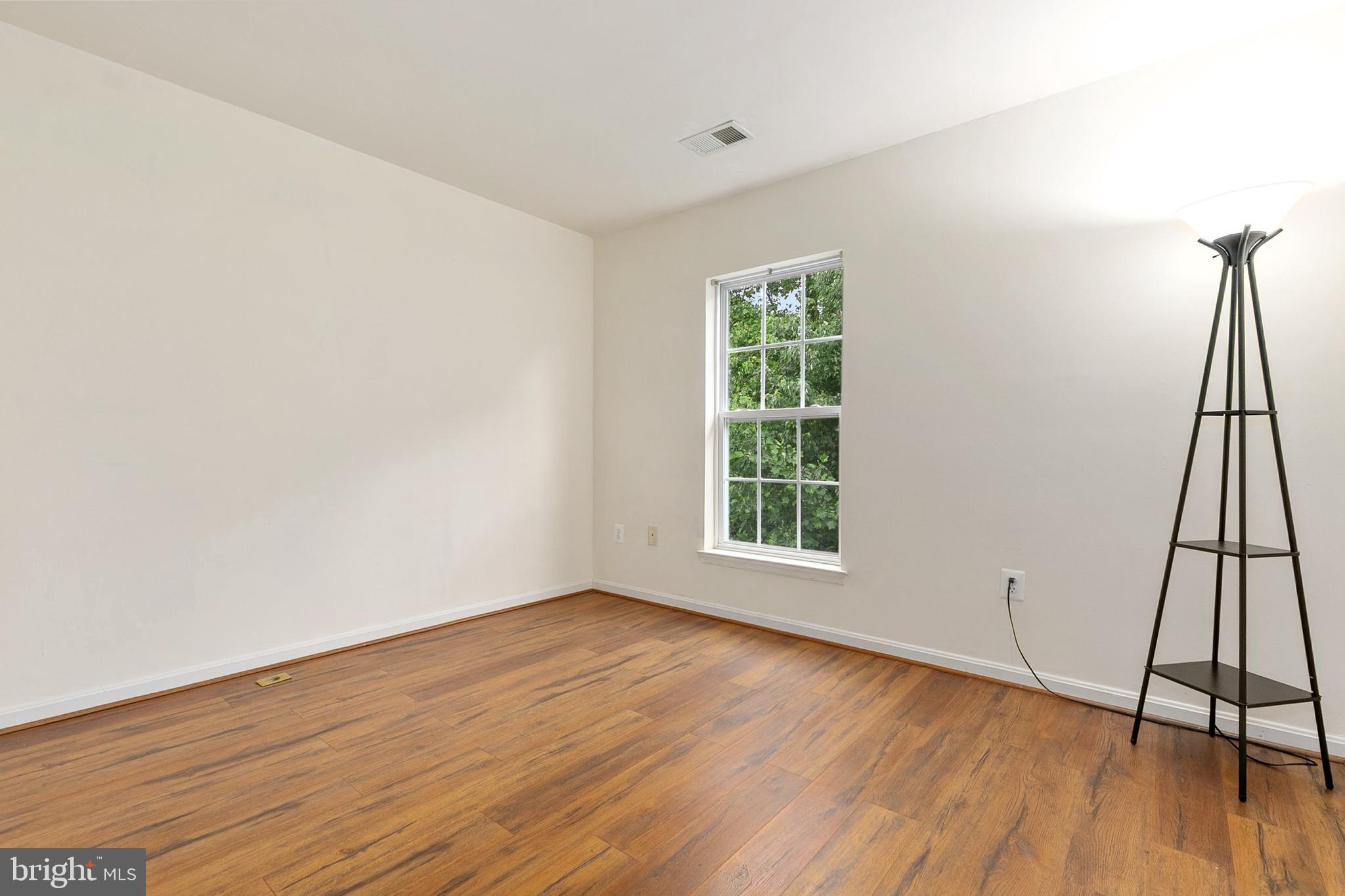 DAMASCUS PARK - Residential