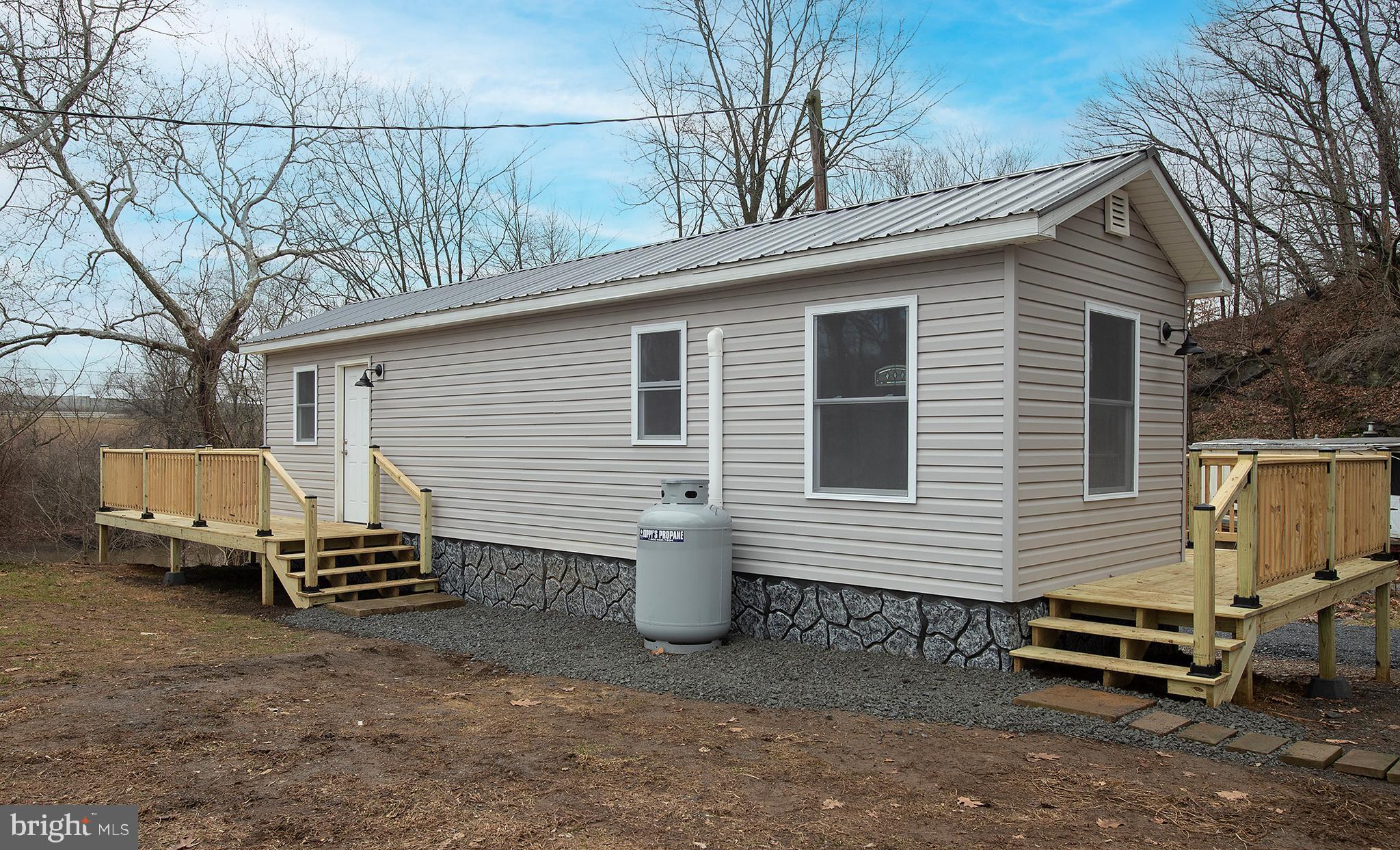 DERRY TOWNSHIP - Residential Lease