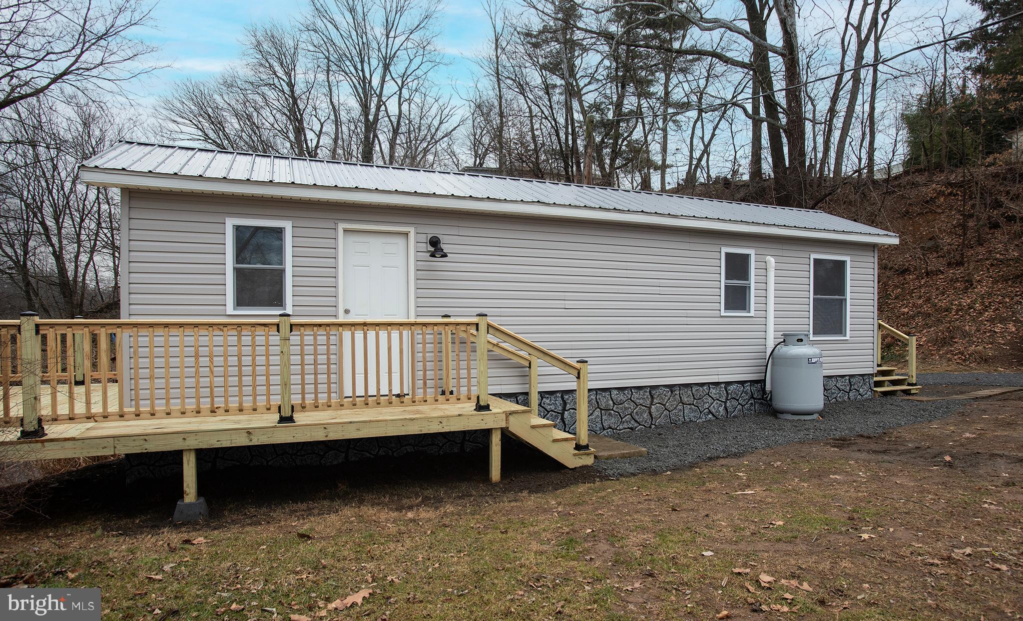 DERRY TOWNSHIP - Residential Lease