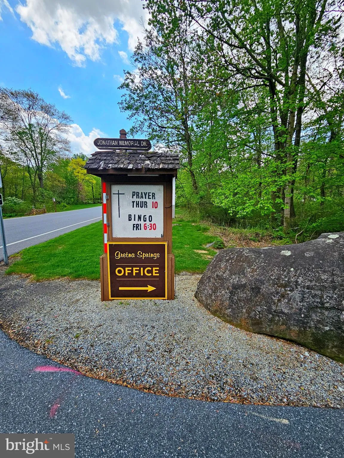 Manheim, Pennsylvania 17545, United States, 2 Bedrooms Bedrooms, ,1 BathroomBathrooms,Residential,Pending,122916