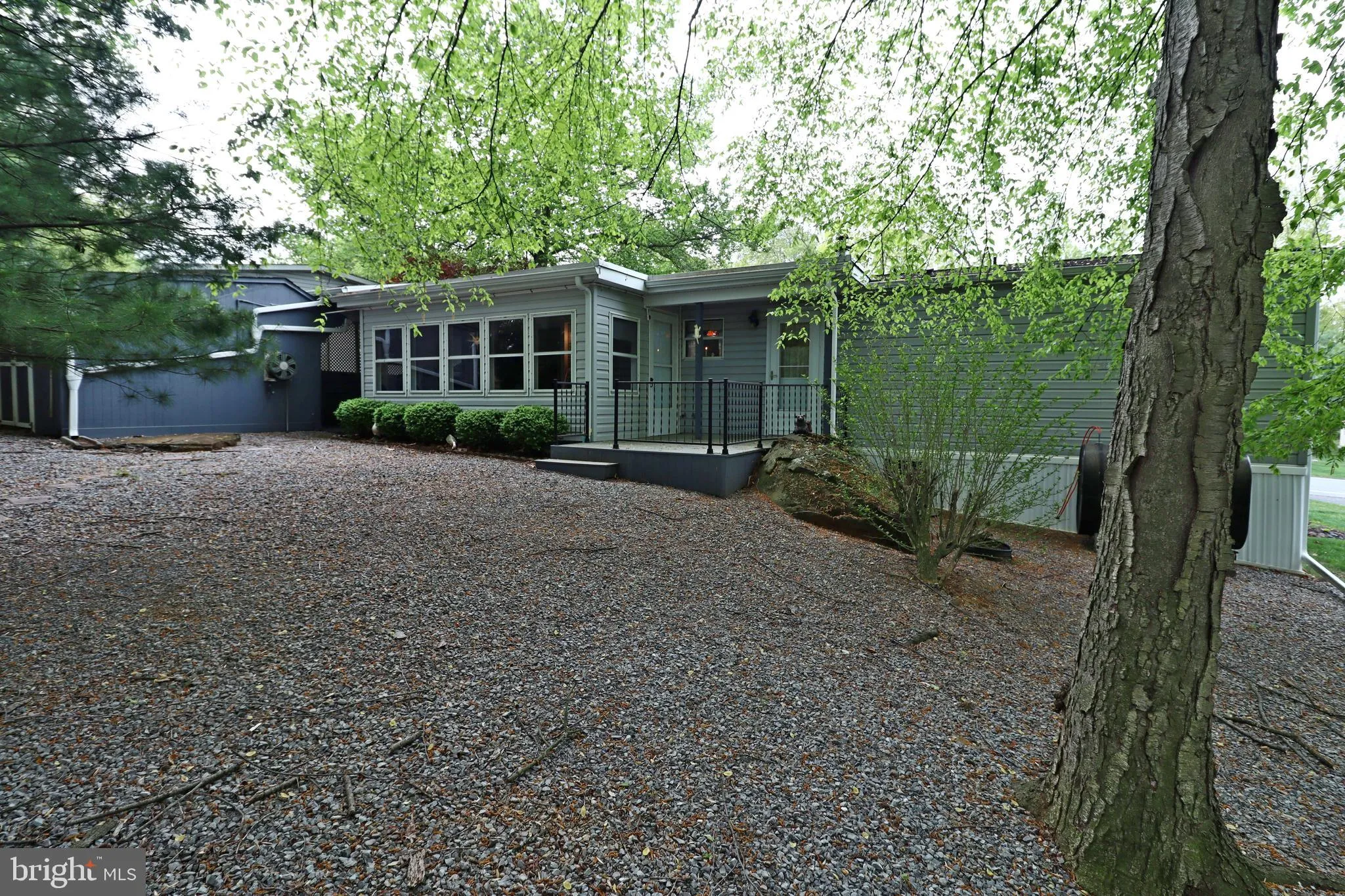 Manheim, Pennsylvania 17545, United States, 2 Bedrooms Bedrooms, ,1 BathroomBathrooms,Residential,Pending,122916