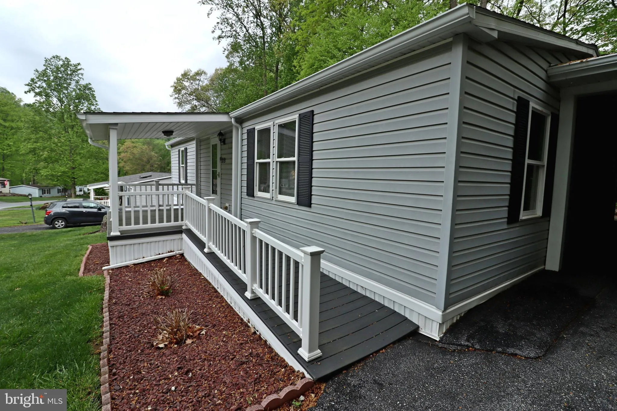 Manheim, Pennsylvania 17545, United States, 2 Bedrooms Bedrooms, ,1 BathroomBathrooms,Residential,Pending,122916