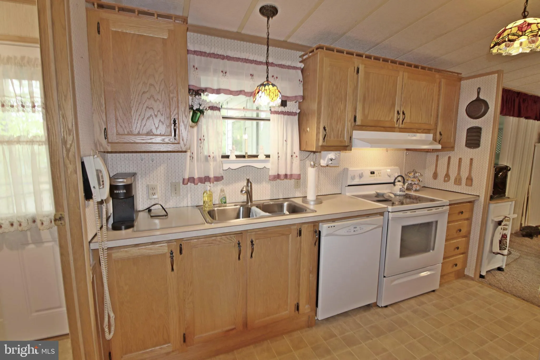 Manheim, Pennsylvania 17545, United States, 2 Bedrooms Bedrooms, ,1 BathroomBathrooms,Residential,Pending,122916