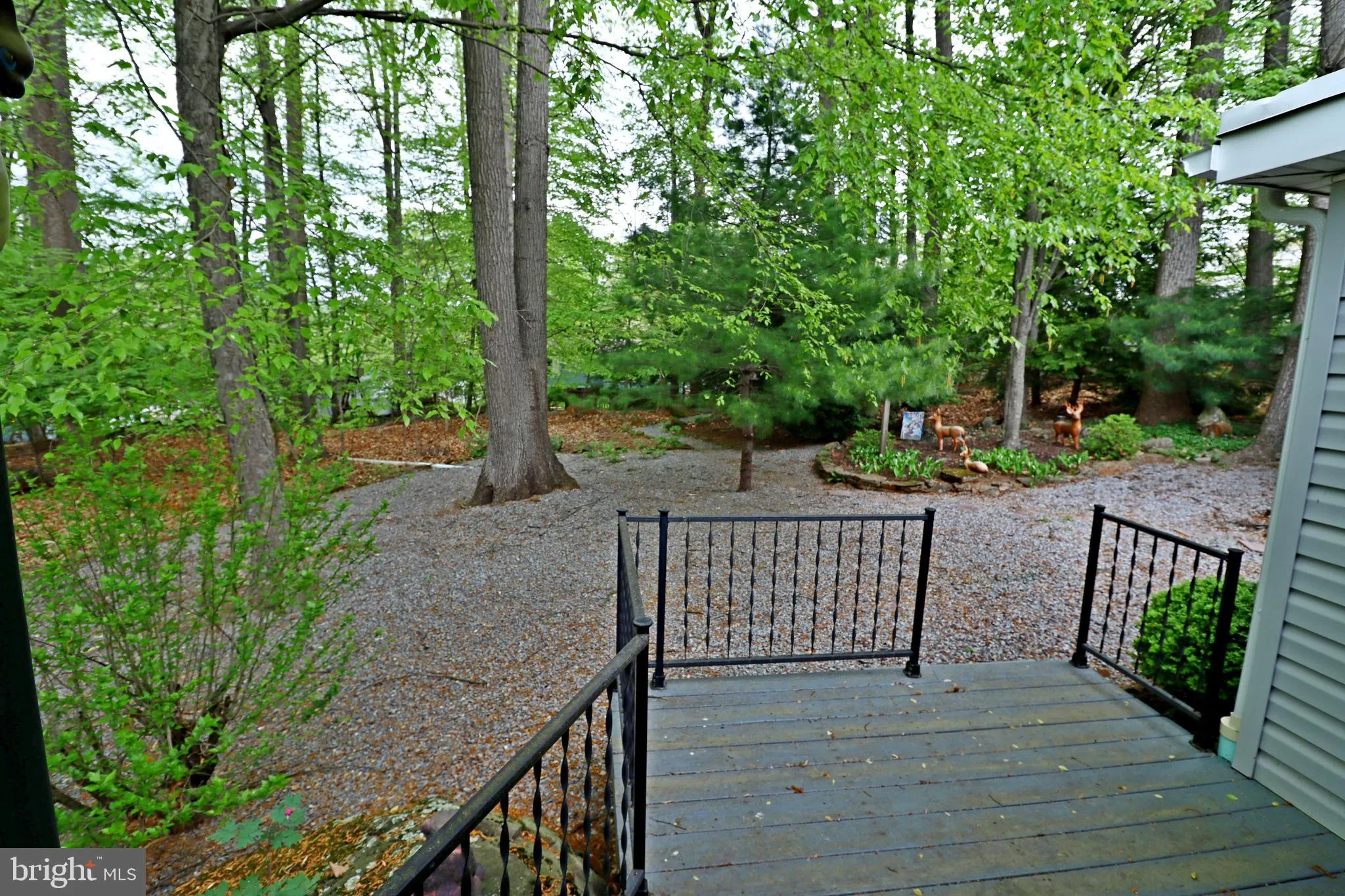 Manheim, Pennsylvania 17545, United States, 2 Bedrooms Bedrooms, ,1 BathroomBathrooms,Residential,Pending,122916