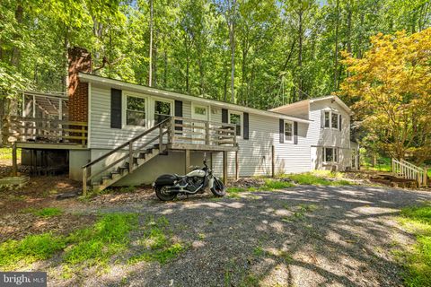 247 MARSDEN HEIGHTS ROAD LINDEN VA 22642