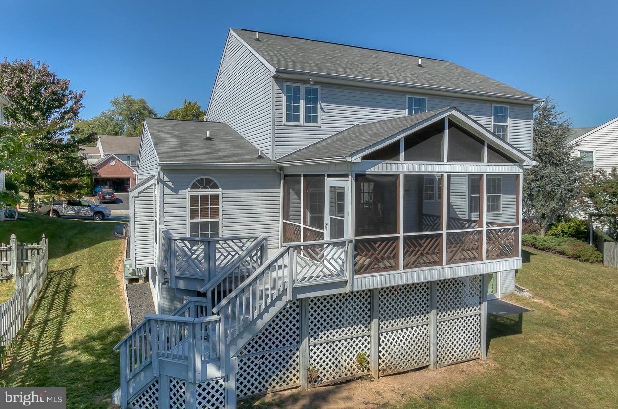 PERRY HALL FARMS - Residential