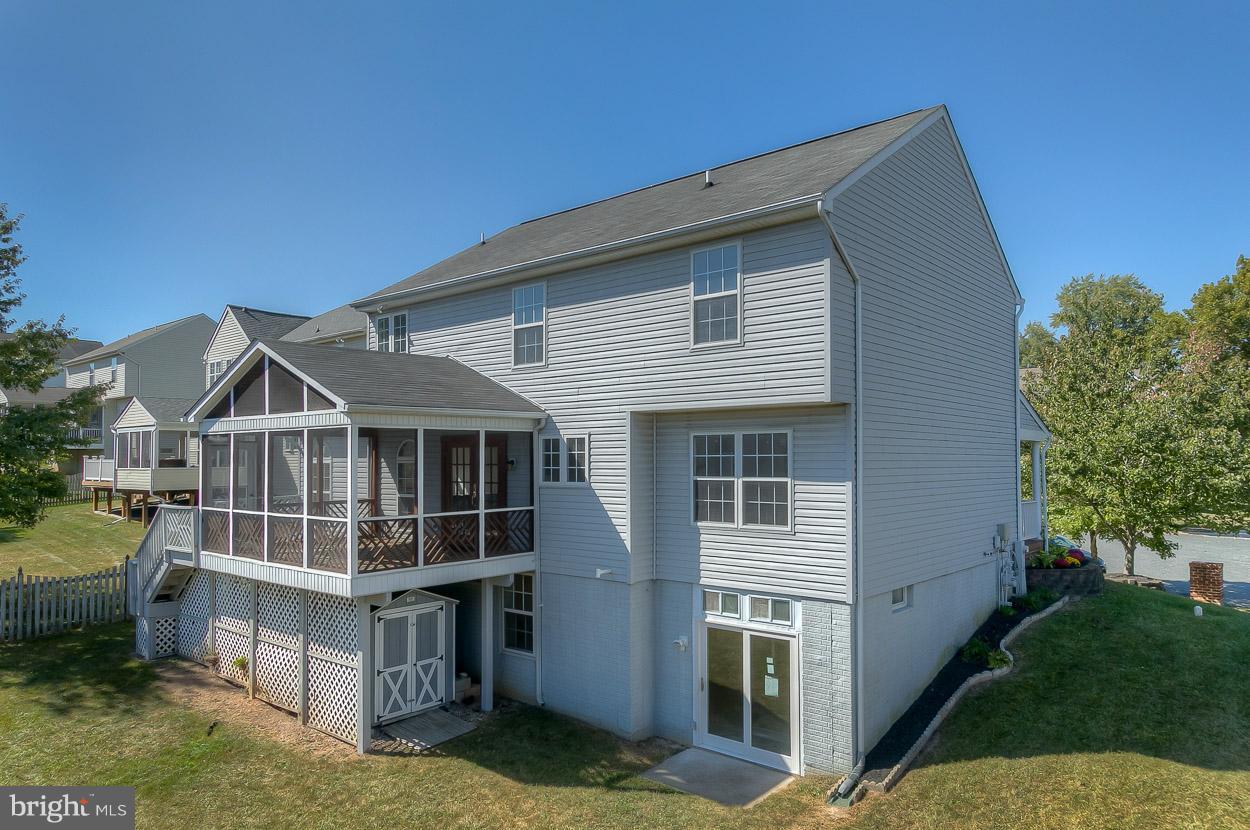 PERRY HALL FARMS - Residential