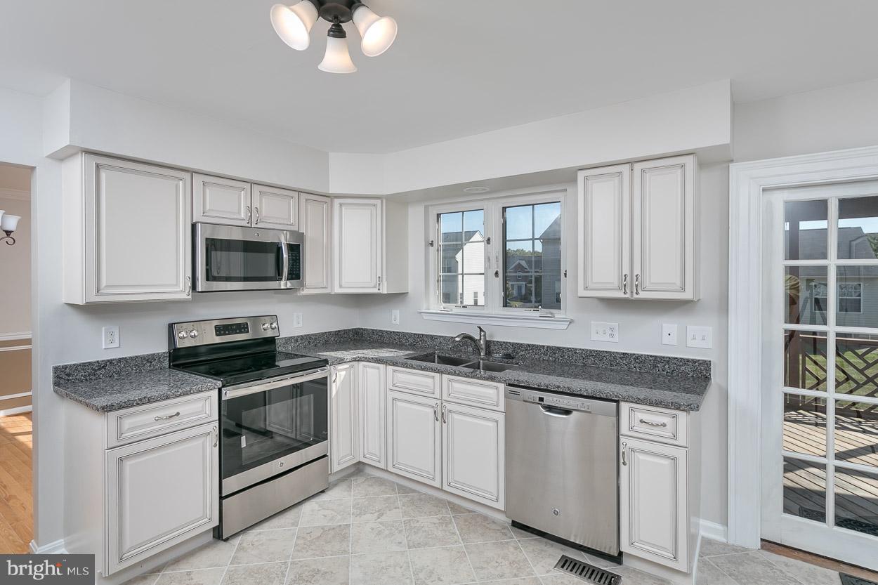 PERRY HALL FARMS - Residential