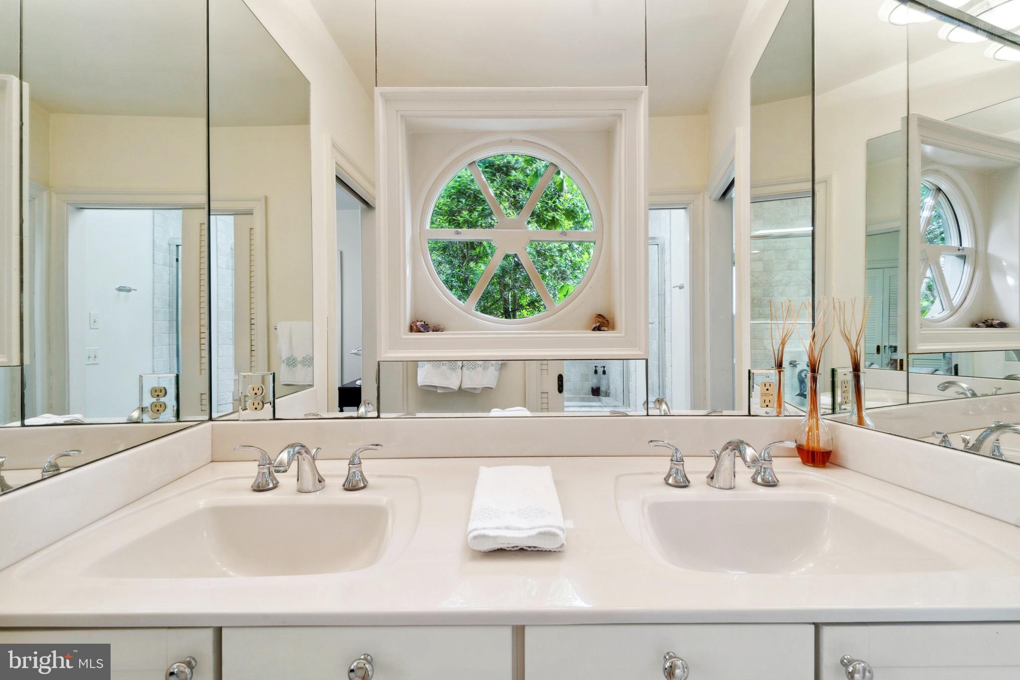 MARTINGHAM INN - Residential