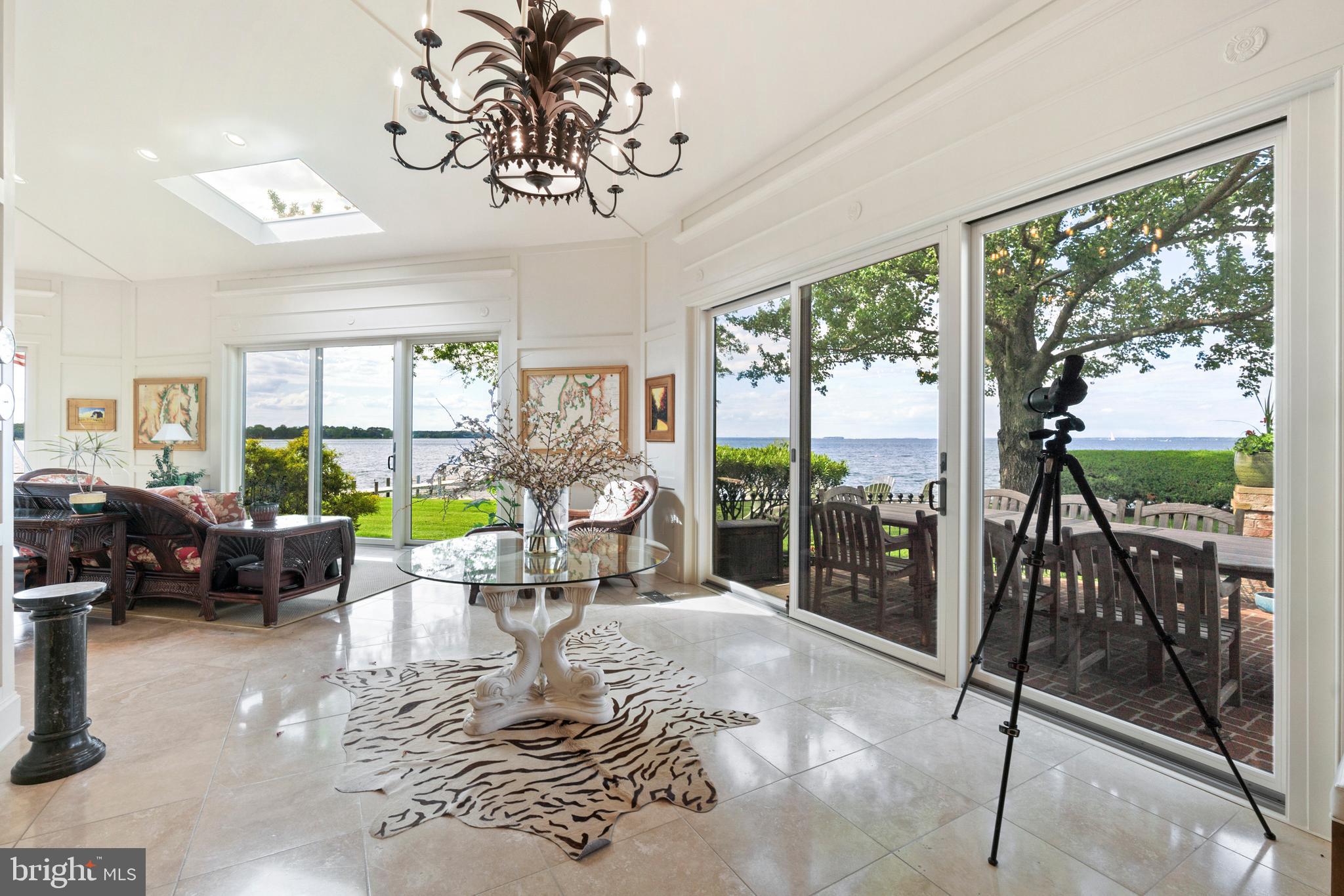 MARTINGHAM INN - Residential