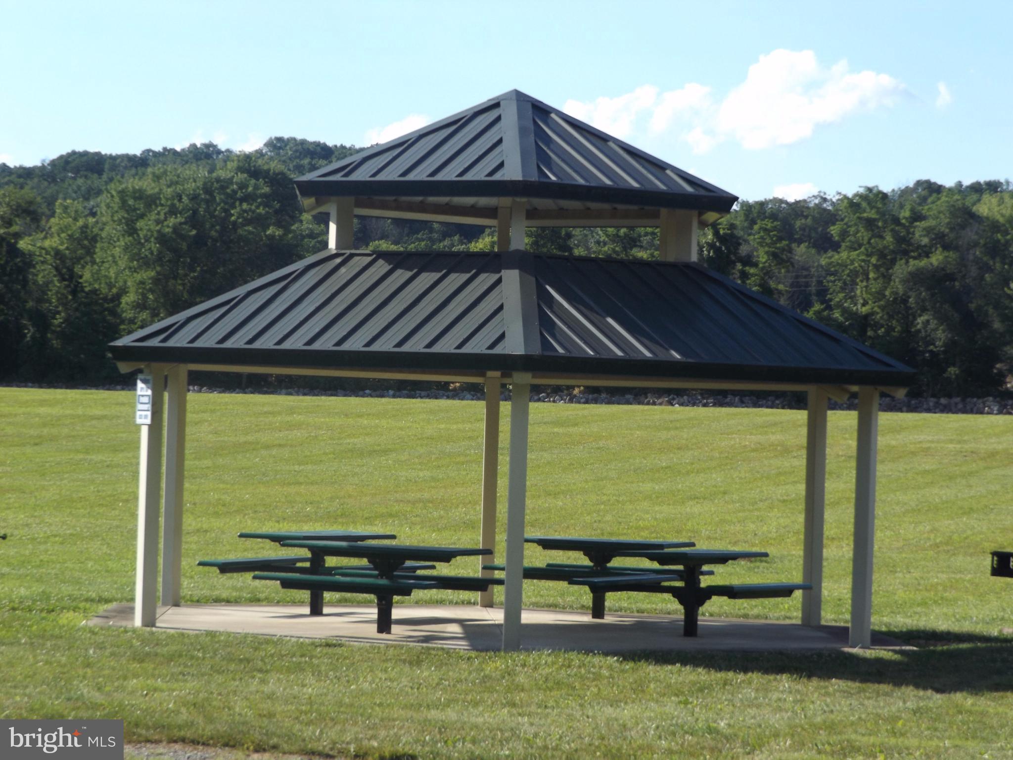 BROOKFIELD - Residential Lease