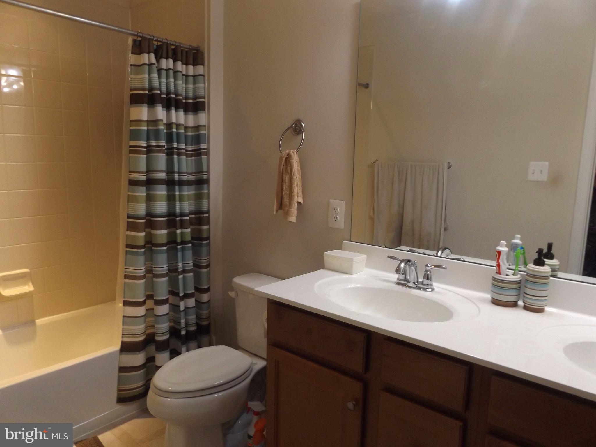 BROOKFIELD - Residential Lease