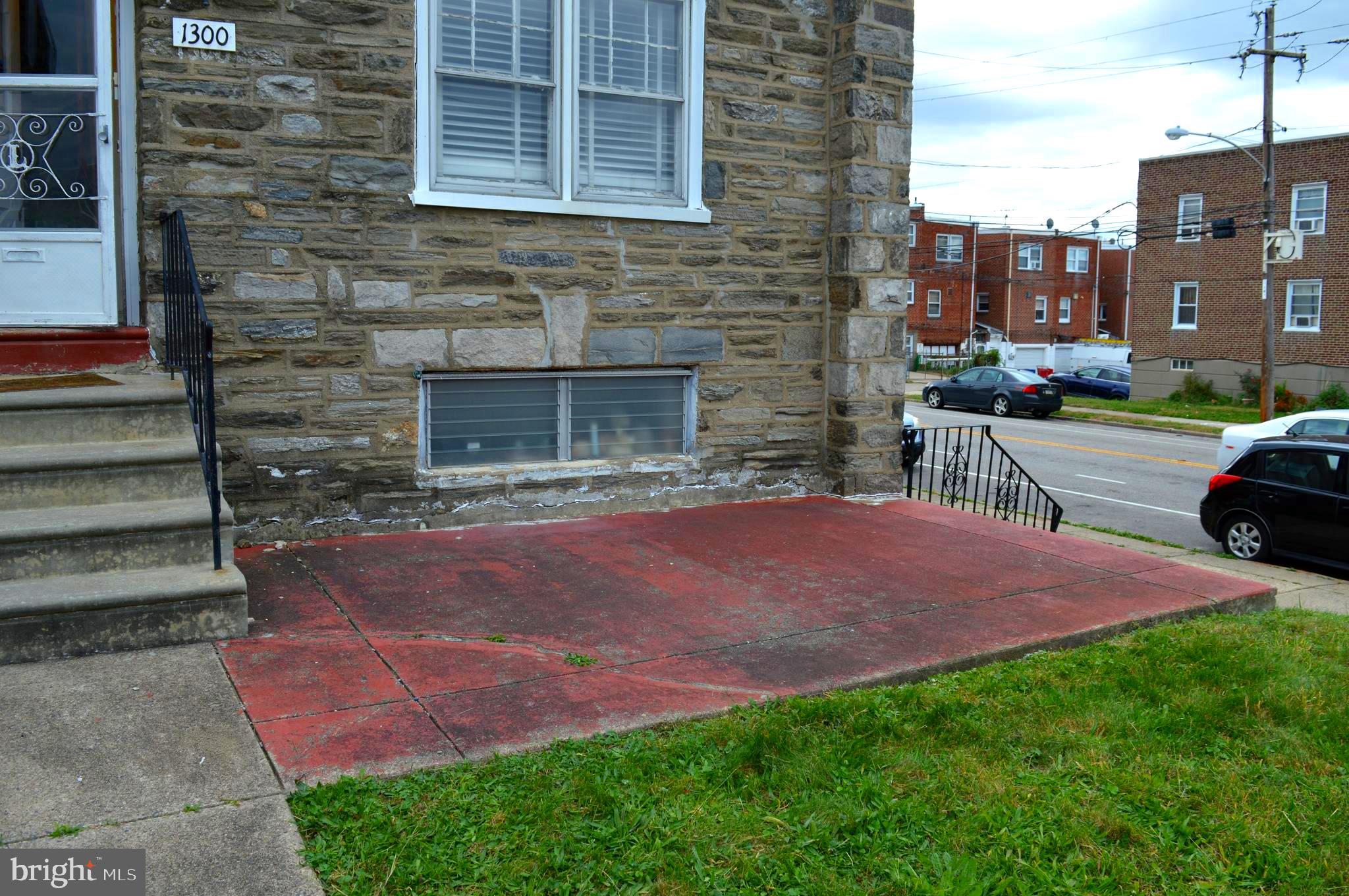 OXFORD CIRCLE - Residential Income