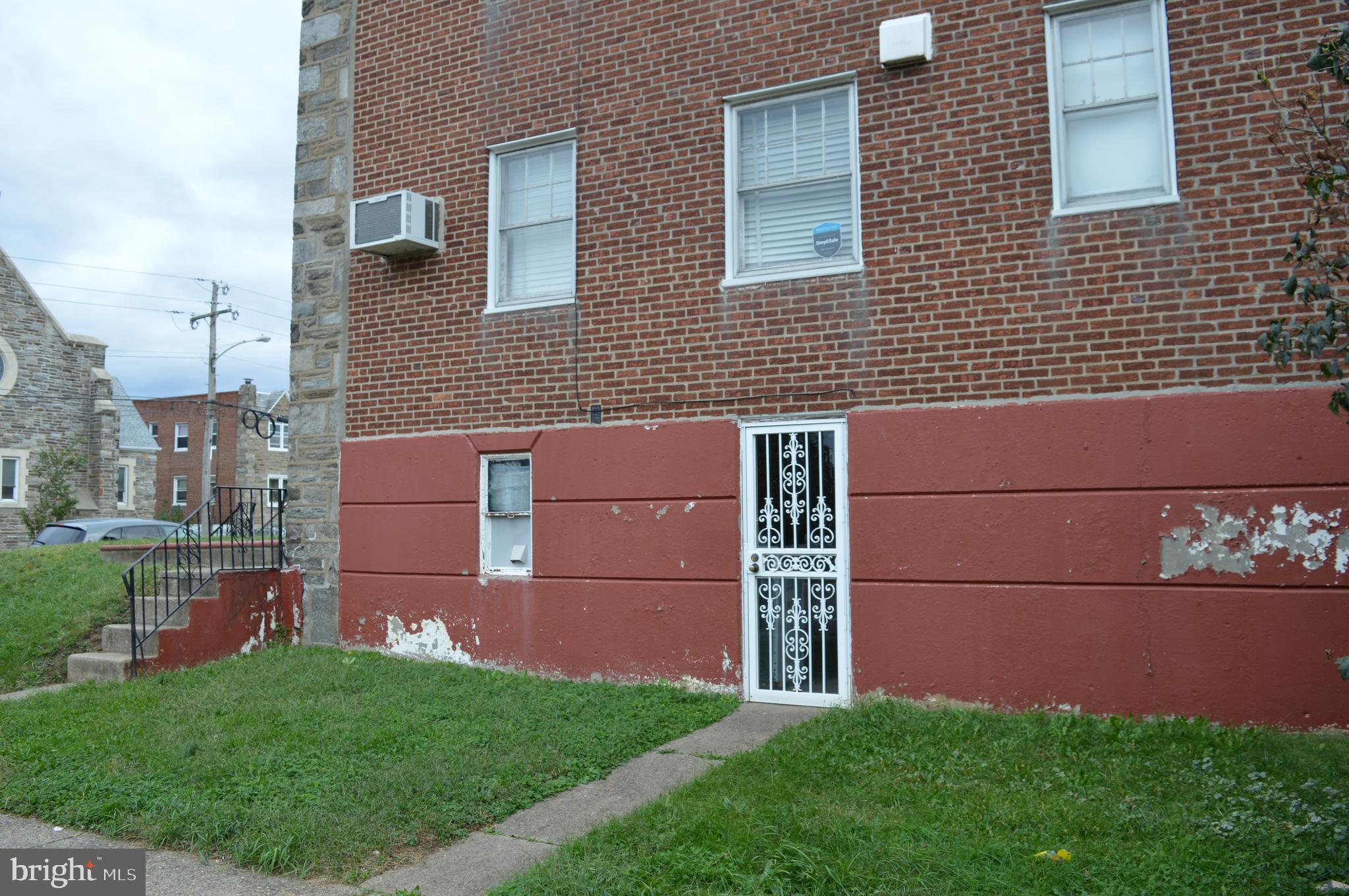 OXFORD CIRCLE - Residential Income